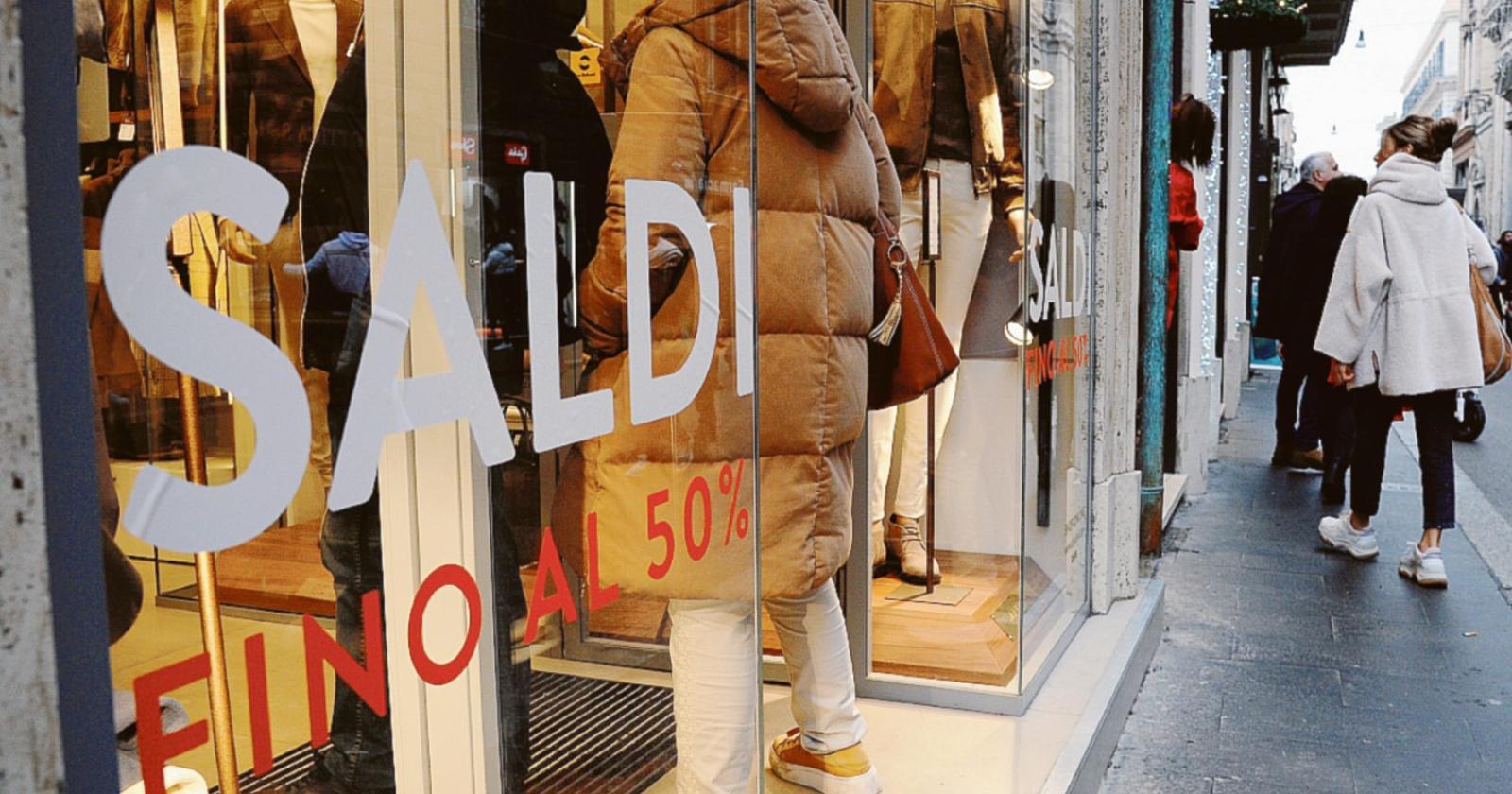 Tutti pronti per la corsa ai saldi