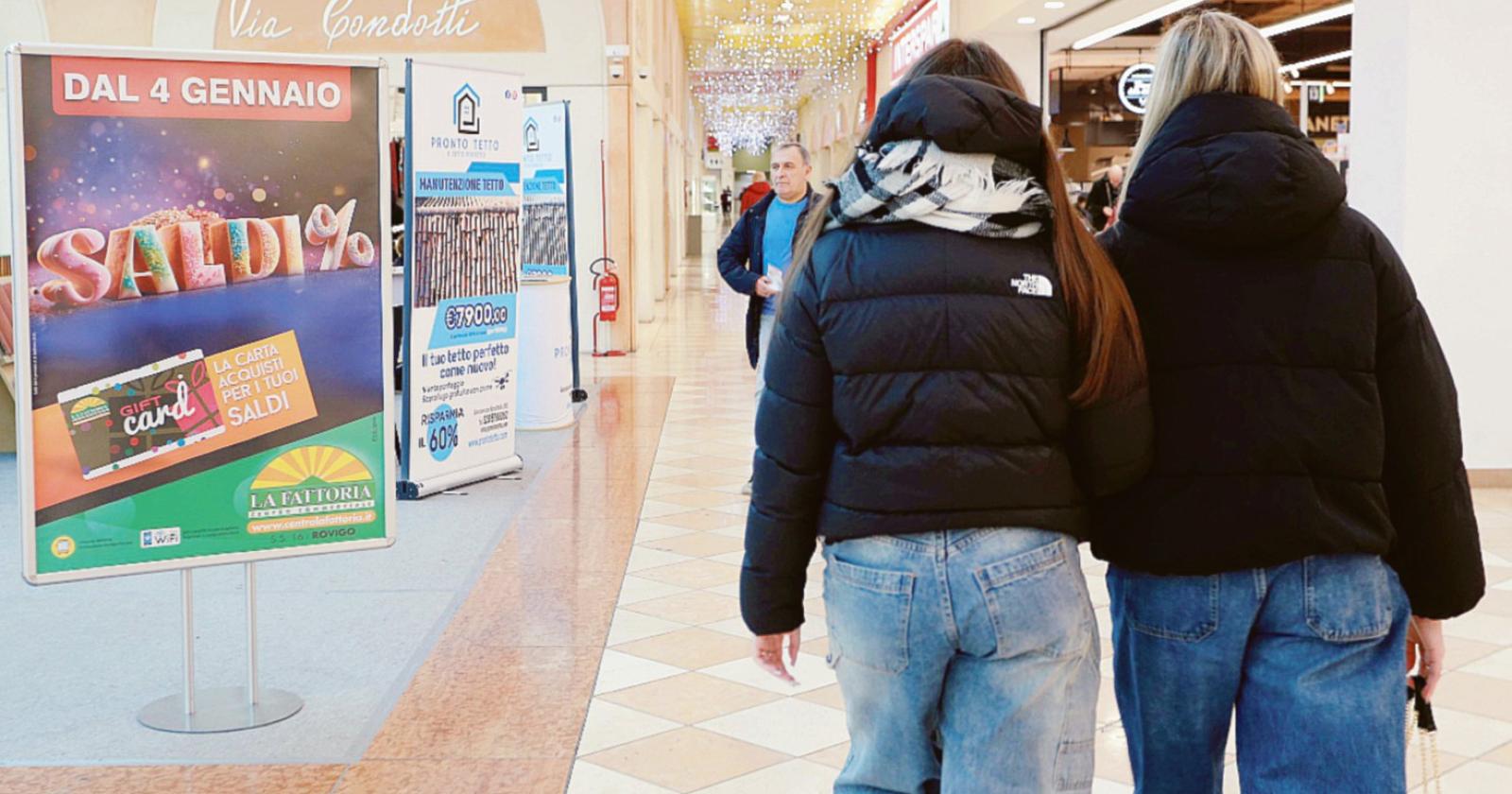 E’ subito grande corsa agli sconti