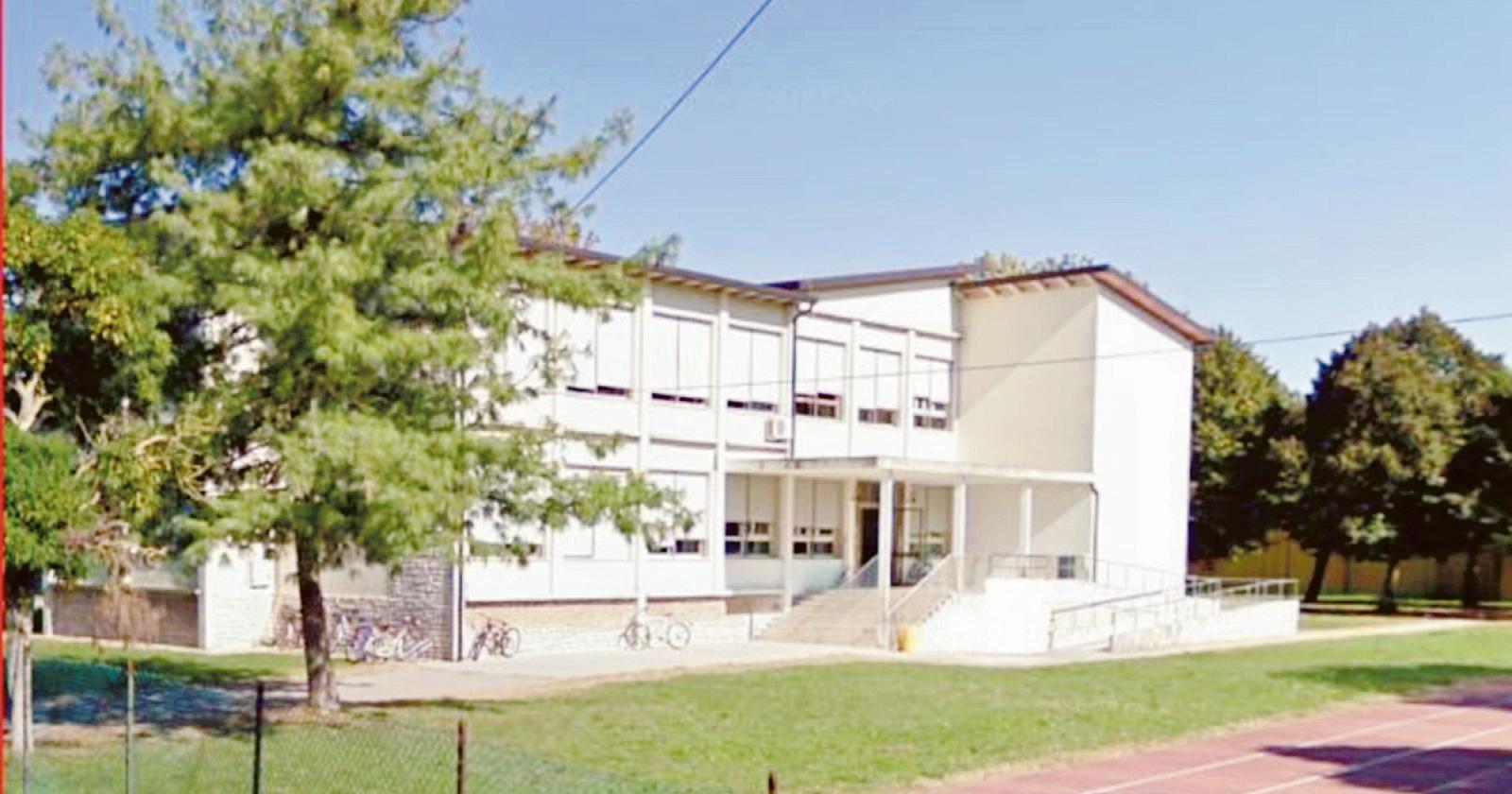 Il sindaco: “Presto riapriranno le scuole”!