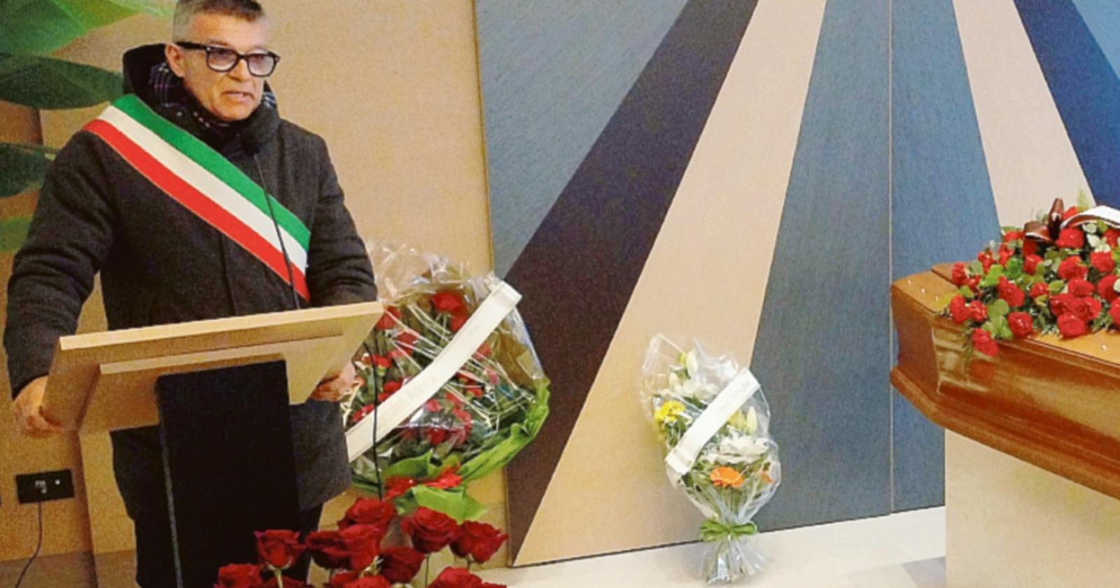 Lacrime e ammirazione per "Mondo"