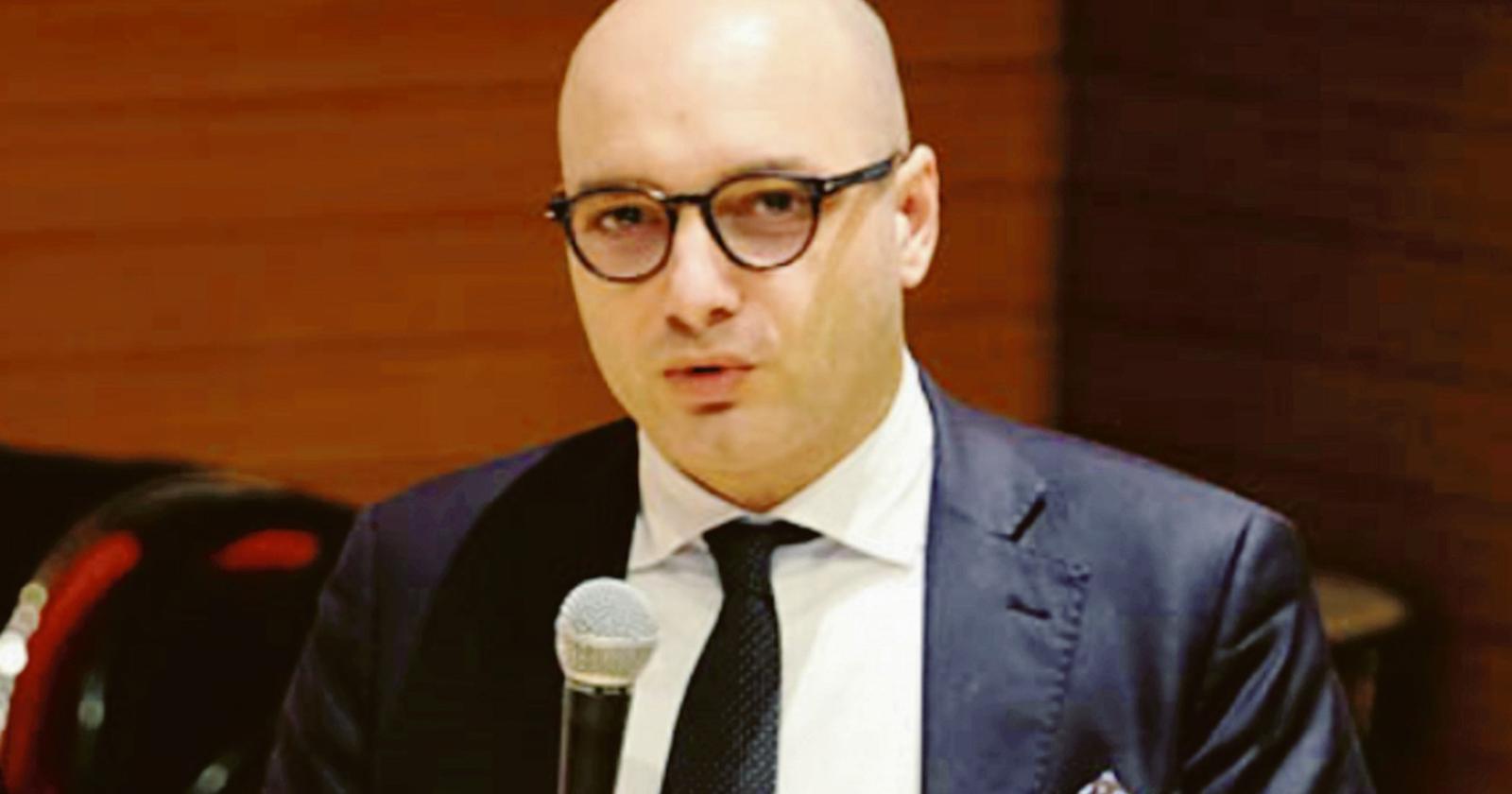 Colpo di scena: c'è il primo (possibile) candidato
