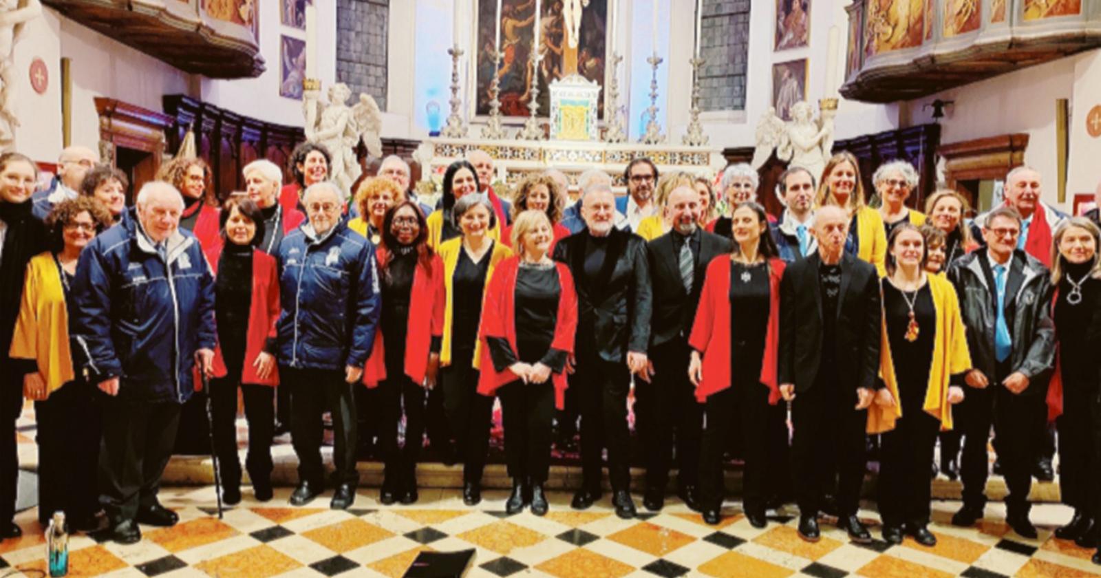 I cori uniscono le voci e cantano per la pace