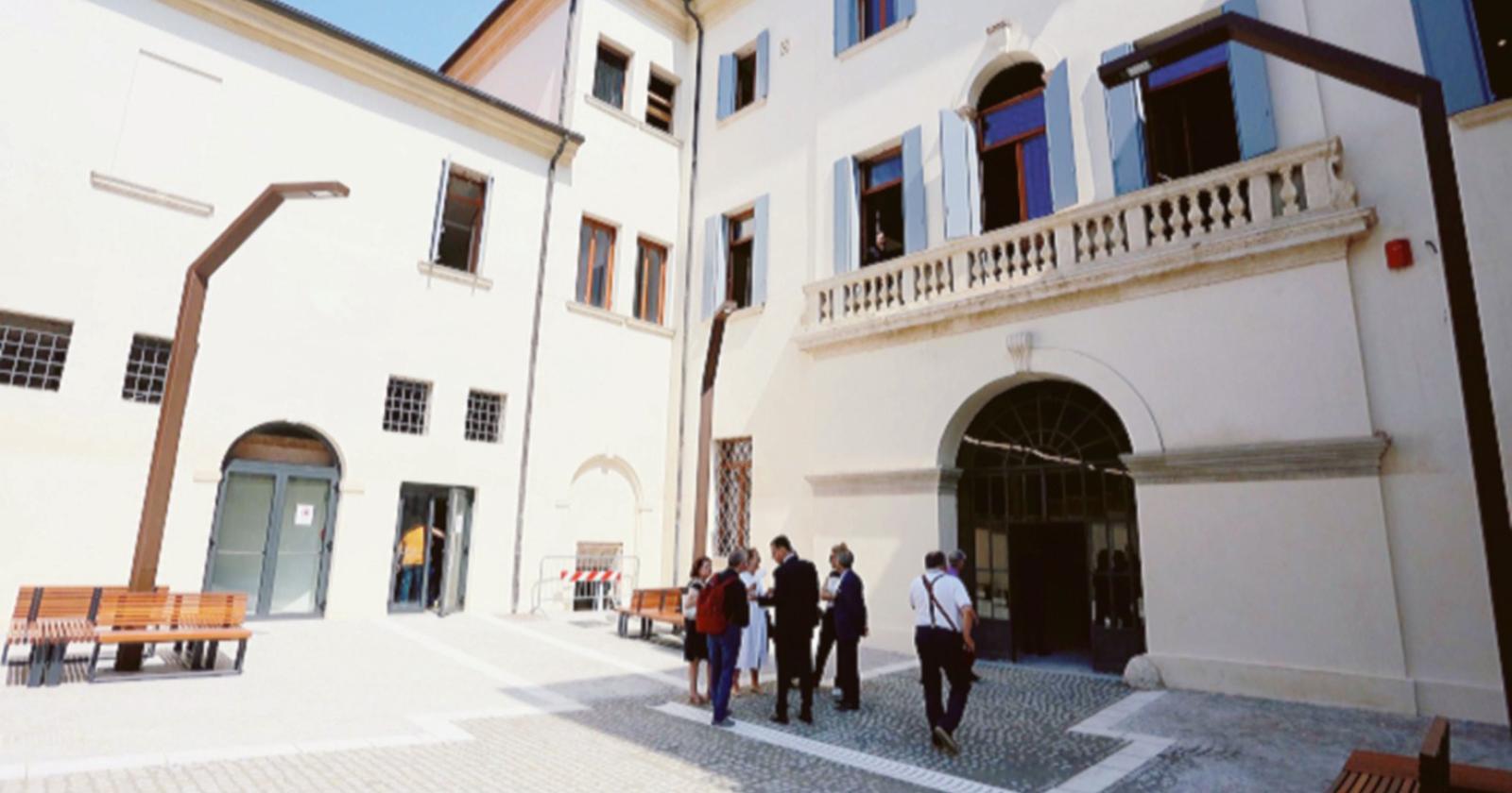Via alle lezioni del corso di diritto privato minorile