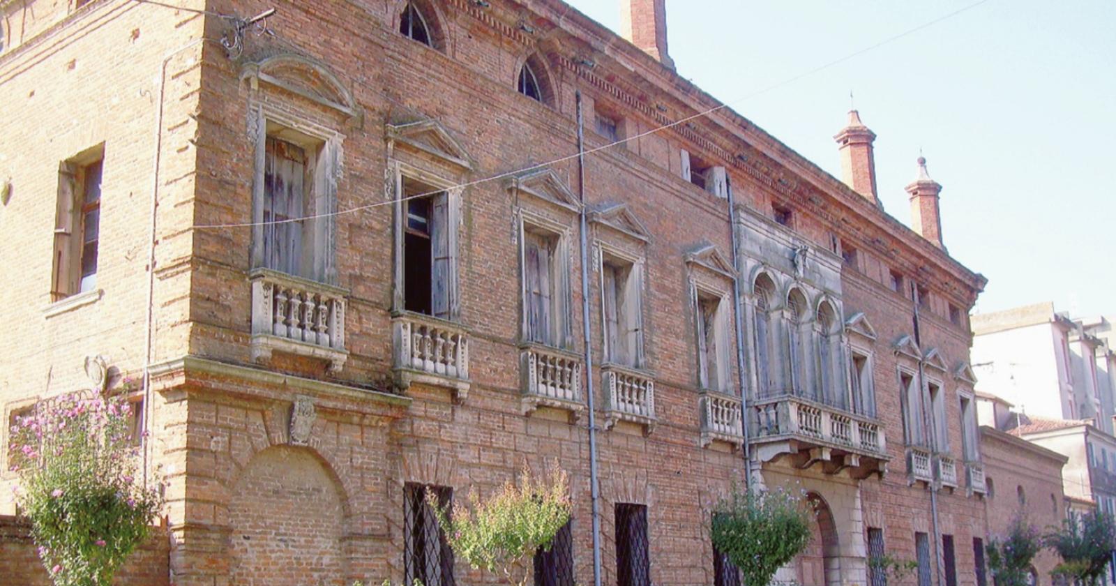 Nuovi spogliatoi in via Perolari