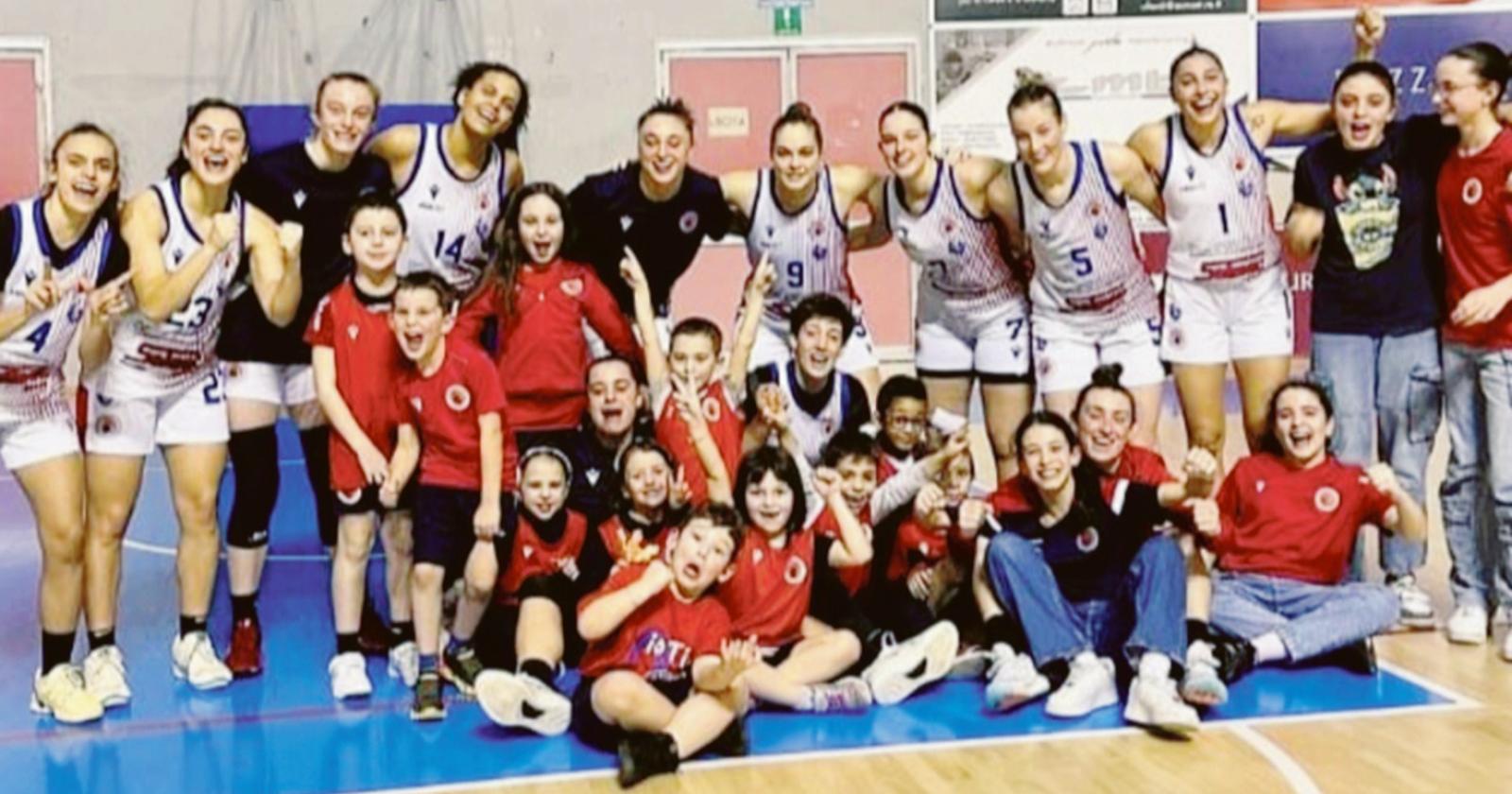 Rhodigium vince all'ultimo canestro