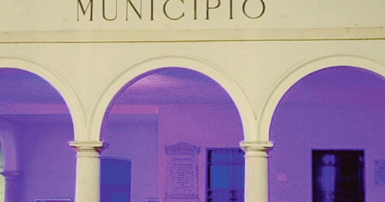 La loggia si accende di viola
