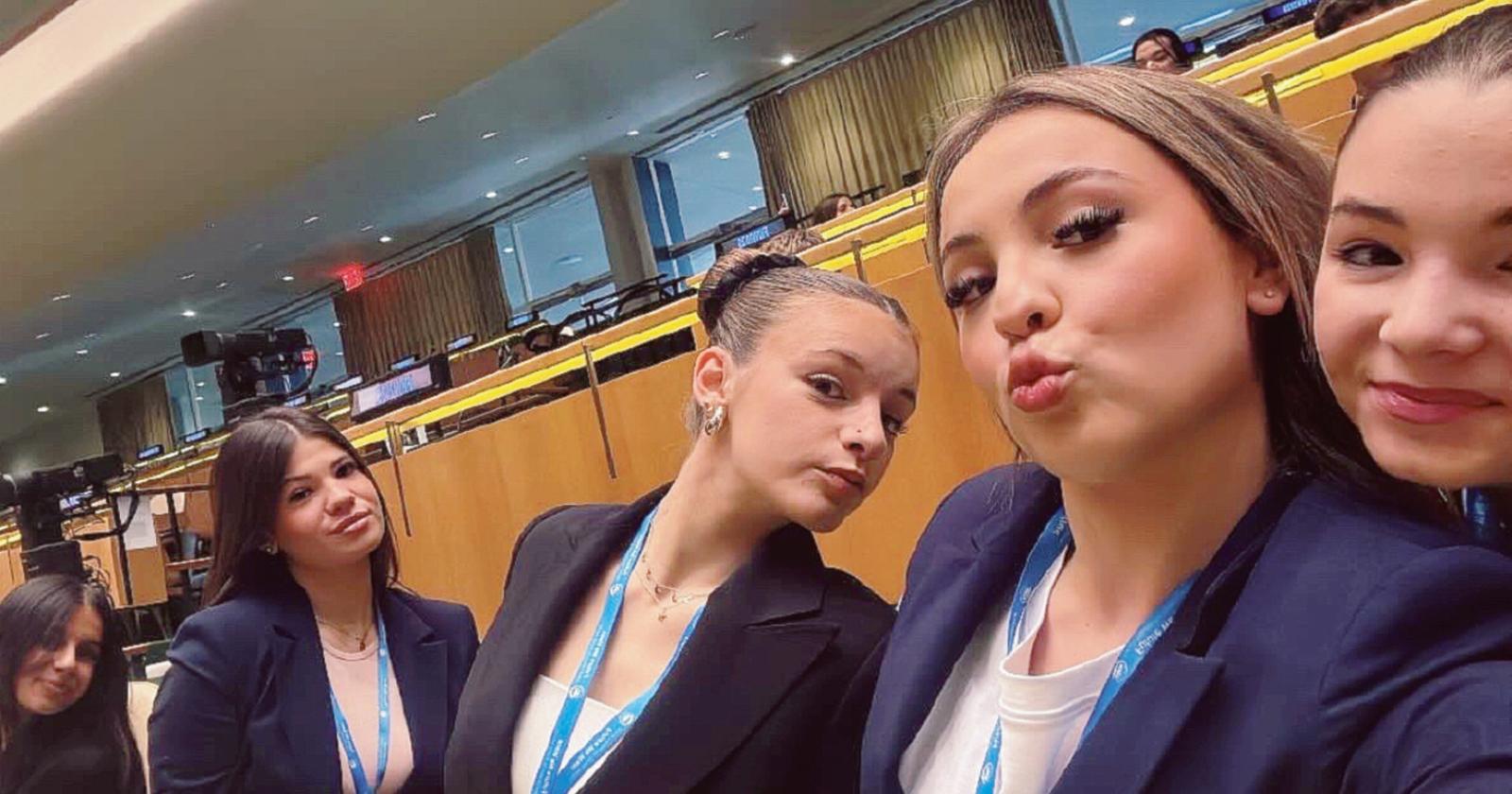Cinque ragazze ambasciatrici Onu