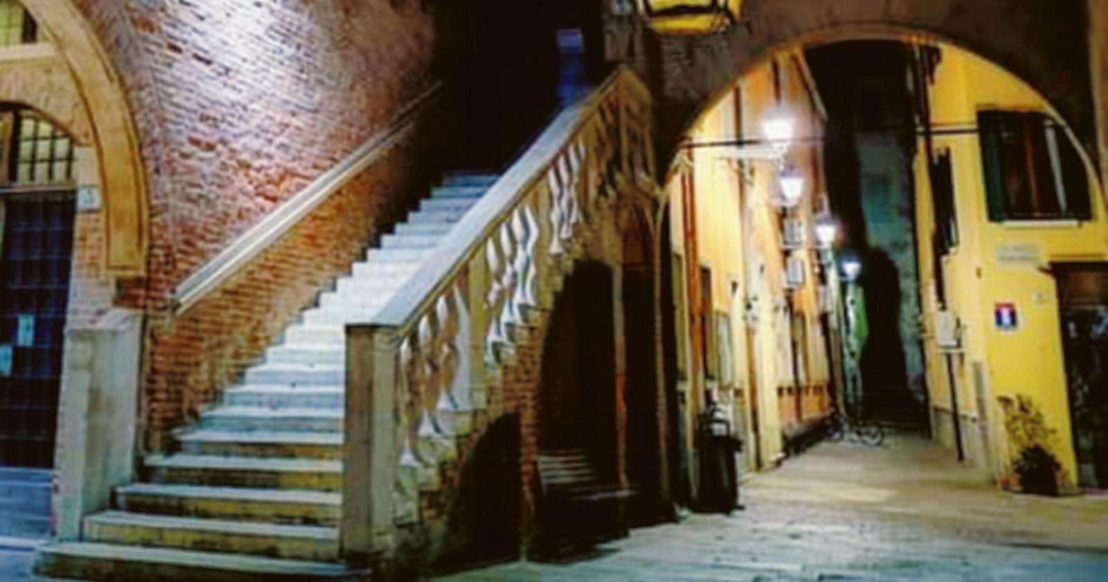 Pulizia dello scalone di palazzo Nodari il Comune apre l’avviso e cerca sponsor