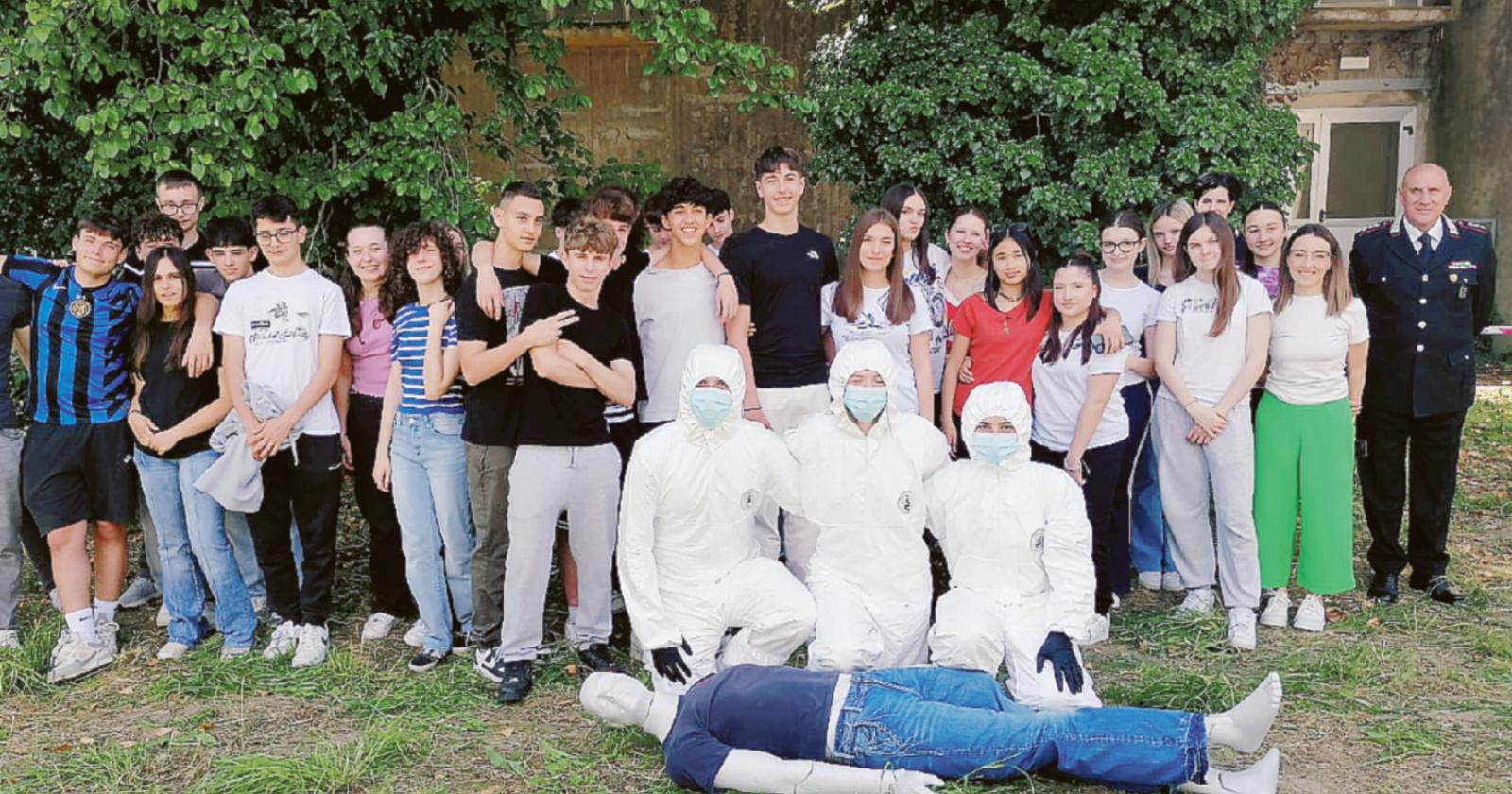In classe con i carabinieri del Ris