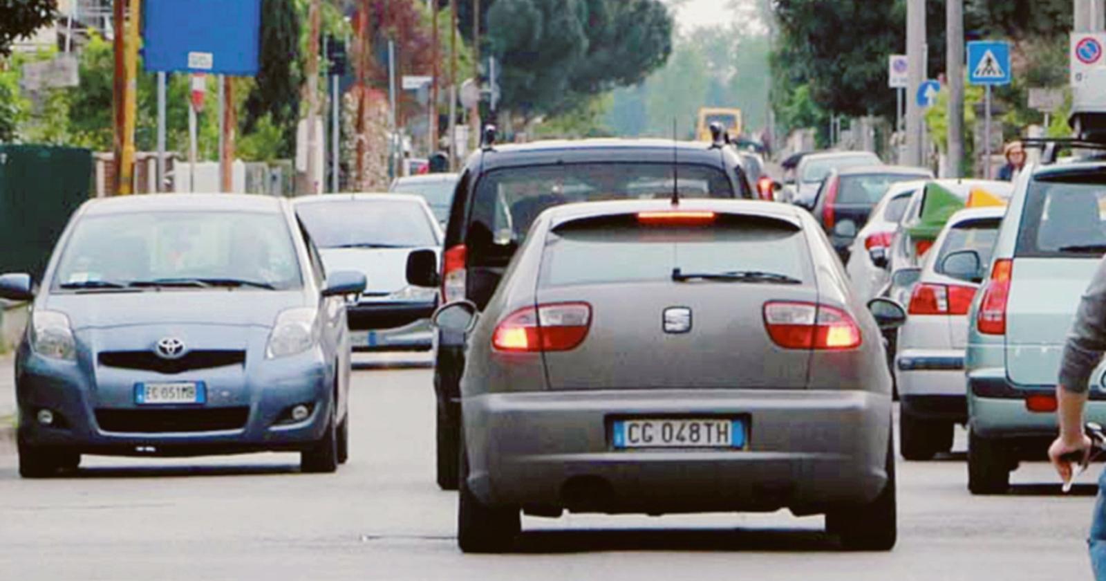 15mila auto dovranno fermarsi