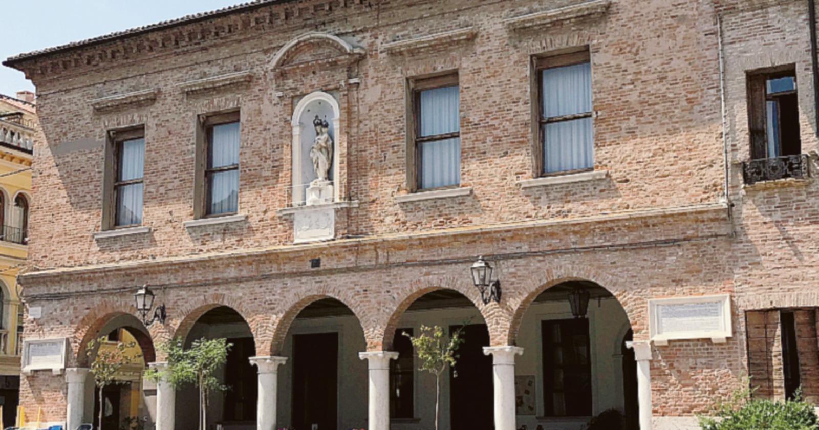 Albo consulte, aperti i termini