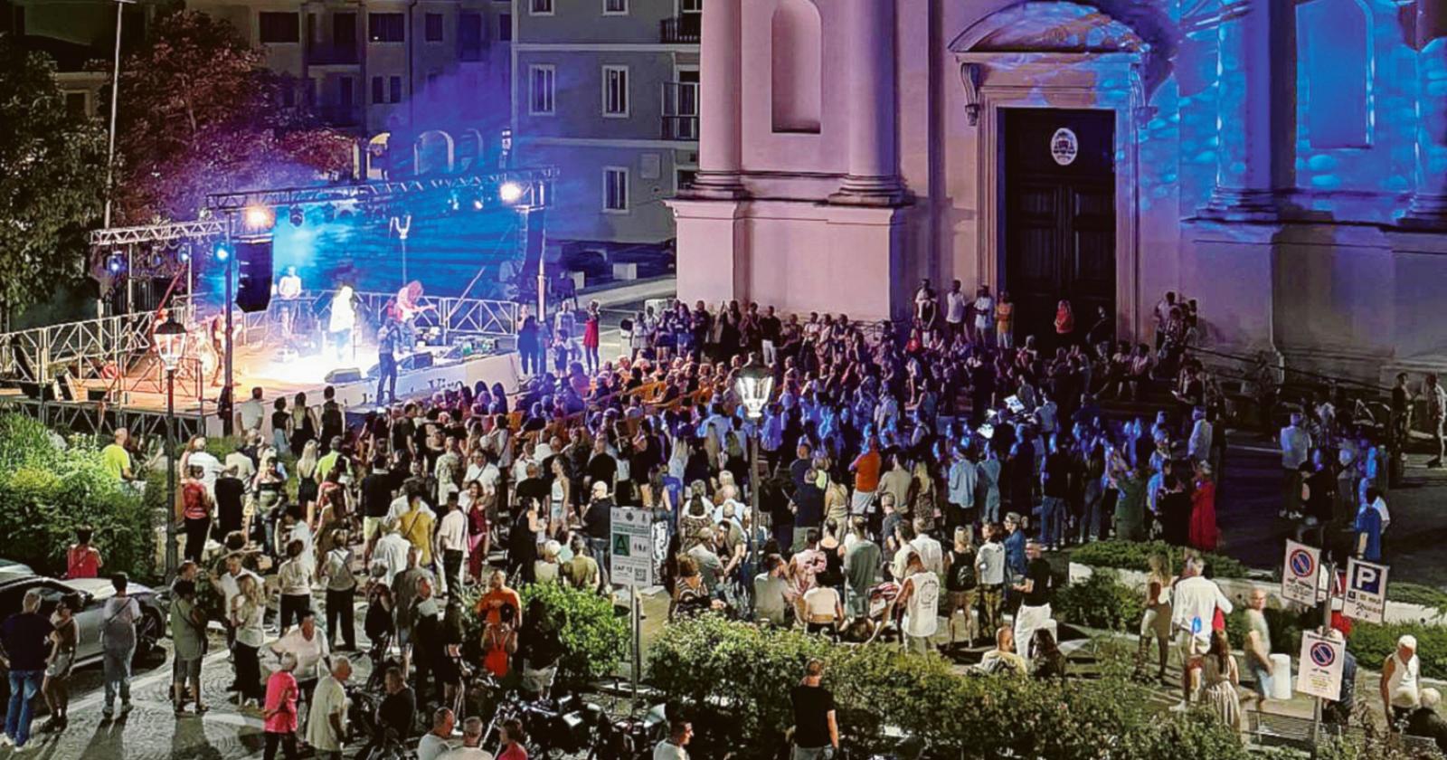 Tutti matti per il Marti in piazza