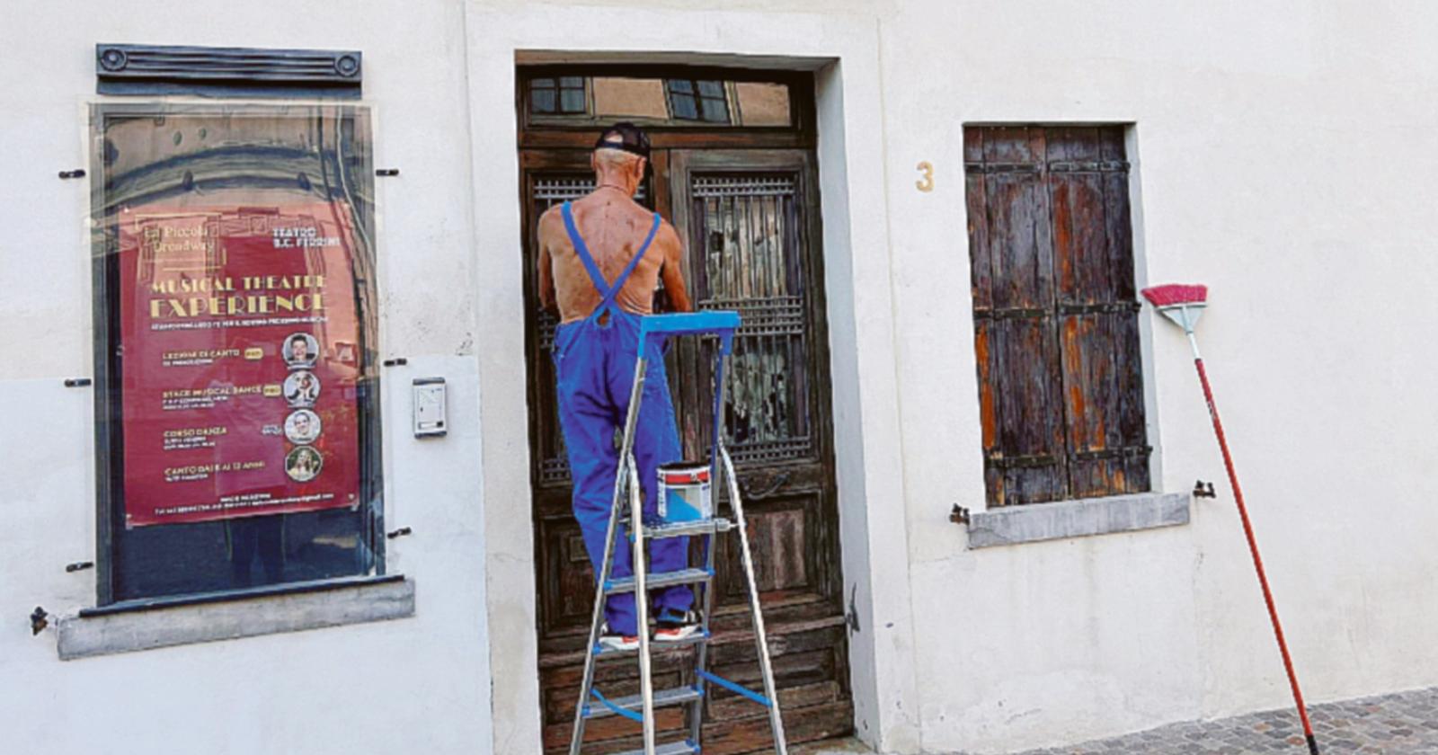 Volontari al Ferrini per rifargli il look