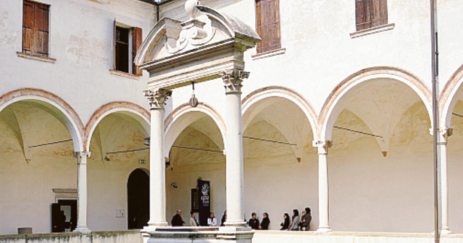 Restauro per tre busti illustri