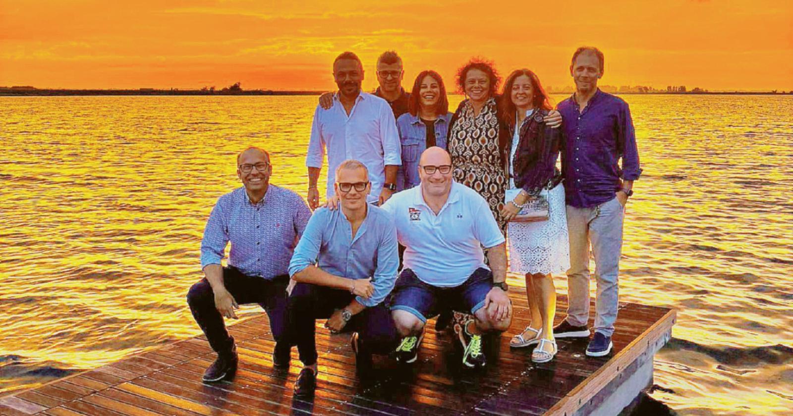 I geometri si ritrovano al mare