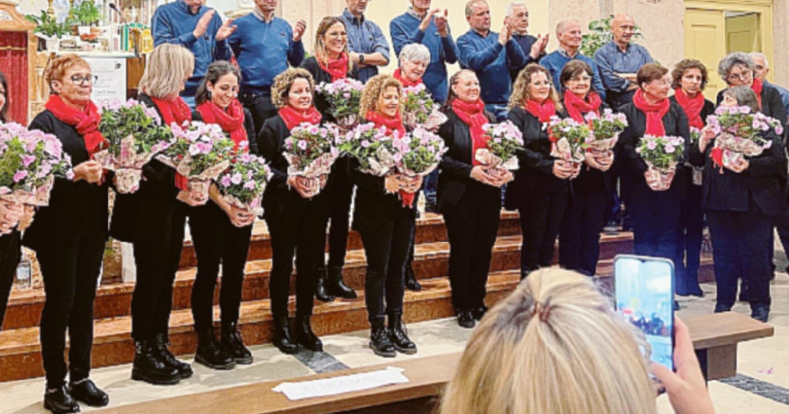Il coro Plinius fa incetta di applausi