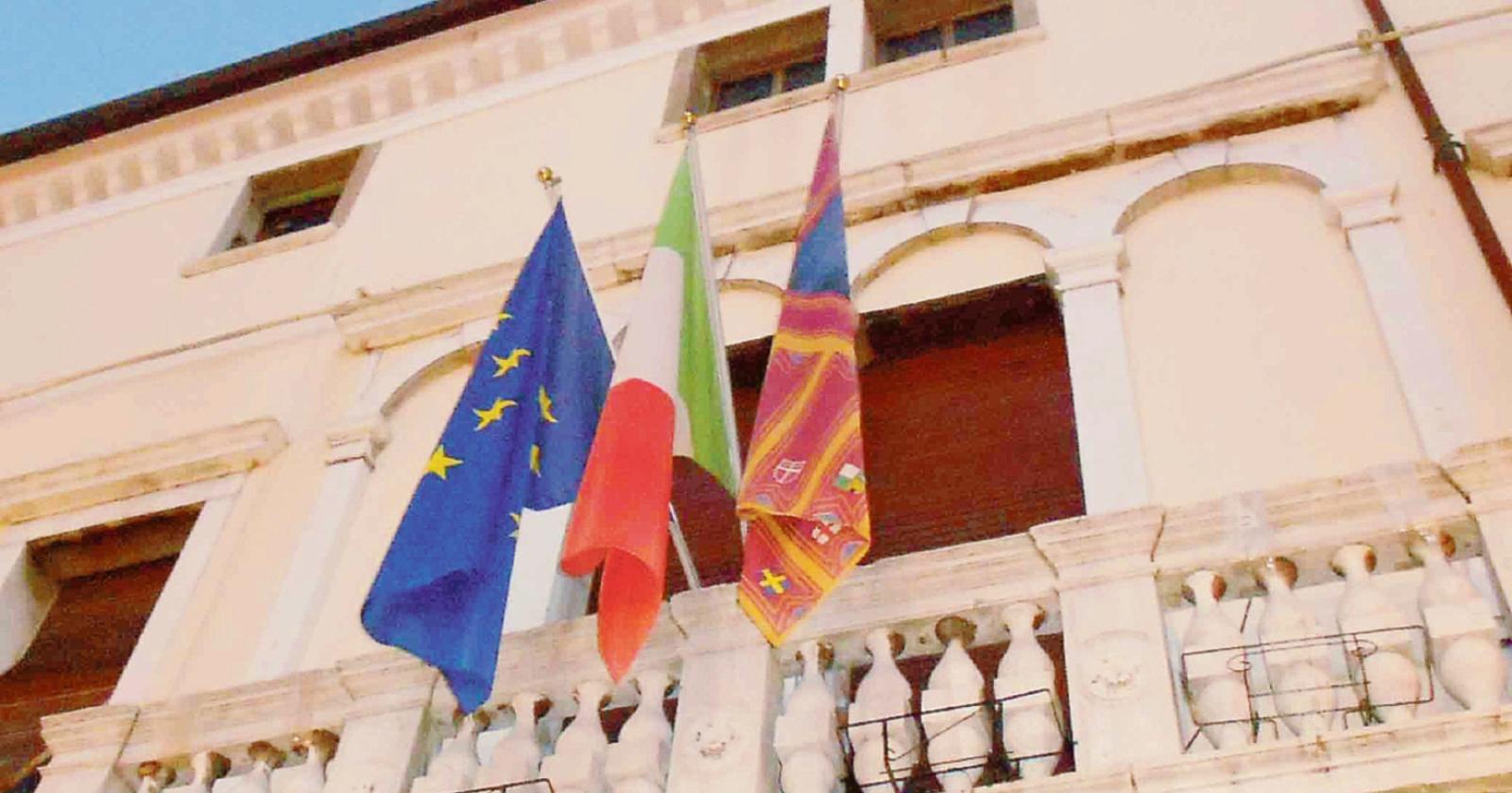 Associazioni, contributi a 4 realtà