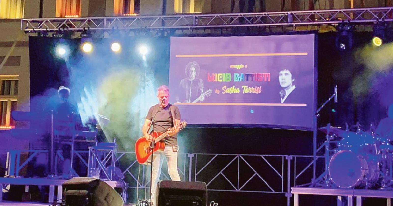 La musica di Battisti conquista la piazza