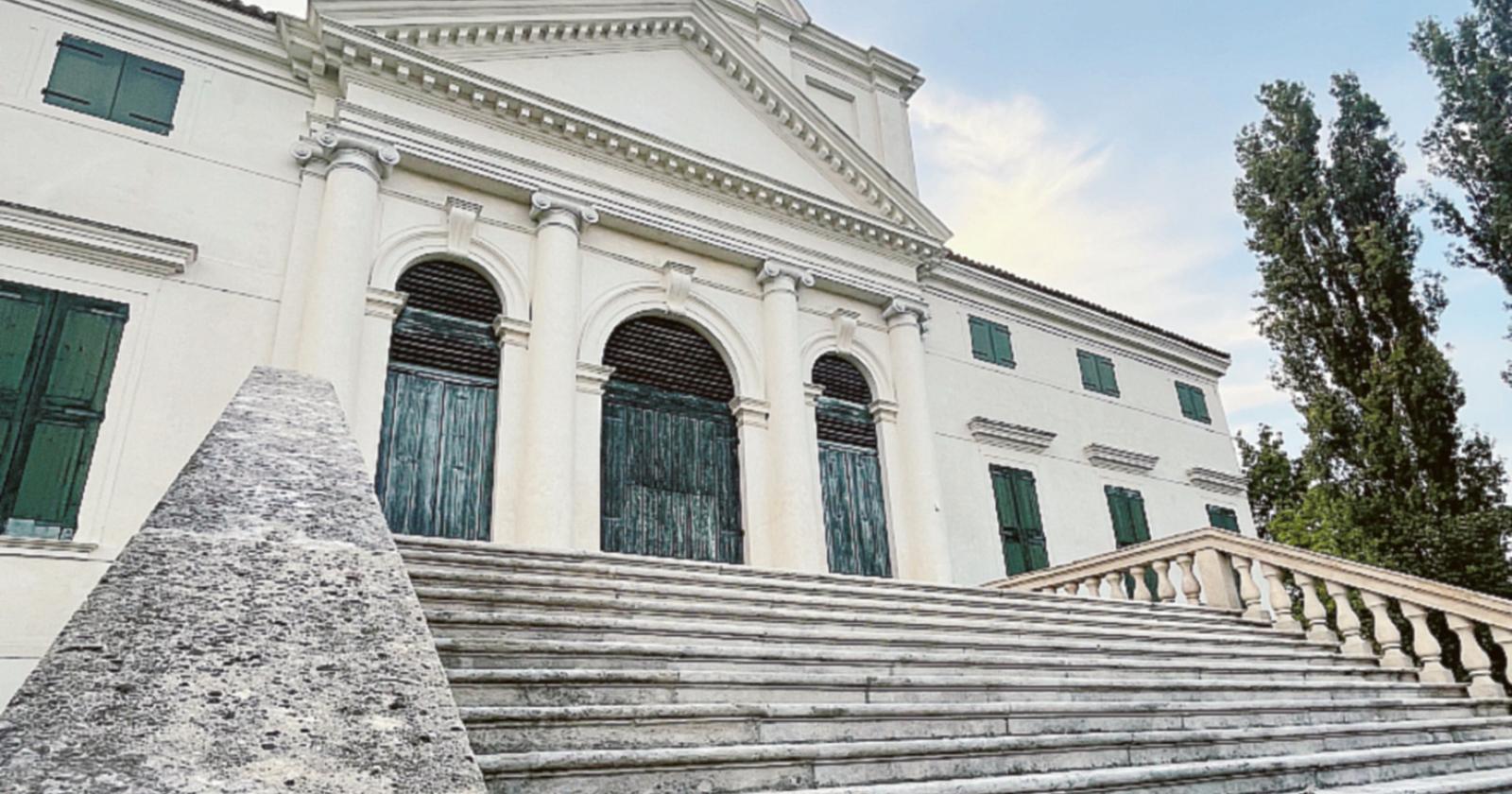 Riapre la maestosa villa Morosini