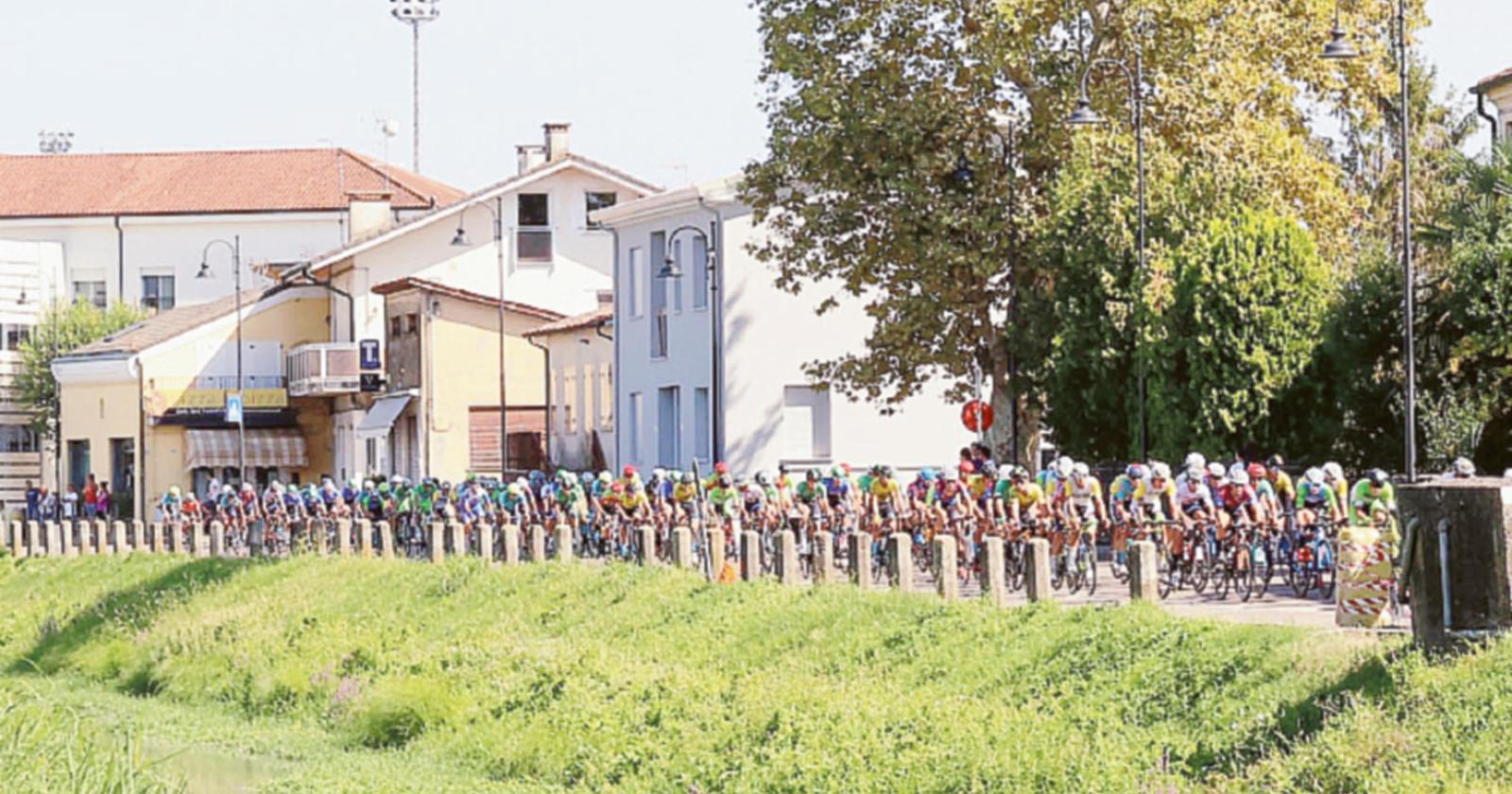 Team Nordest pedala in casa