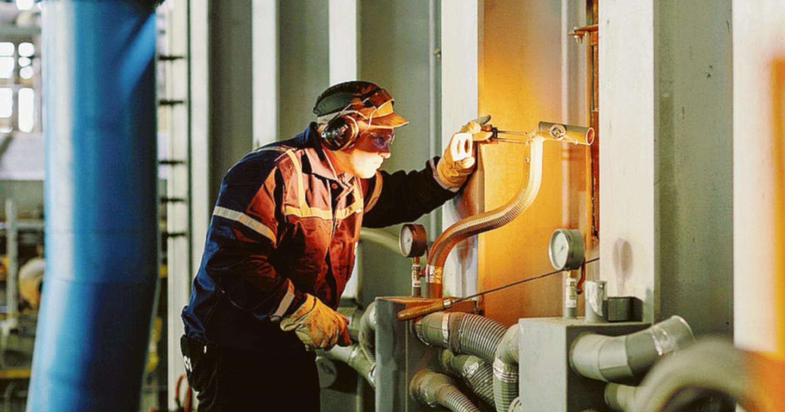 L’industria continua a rallentare