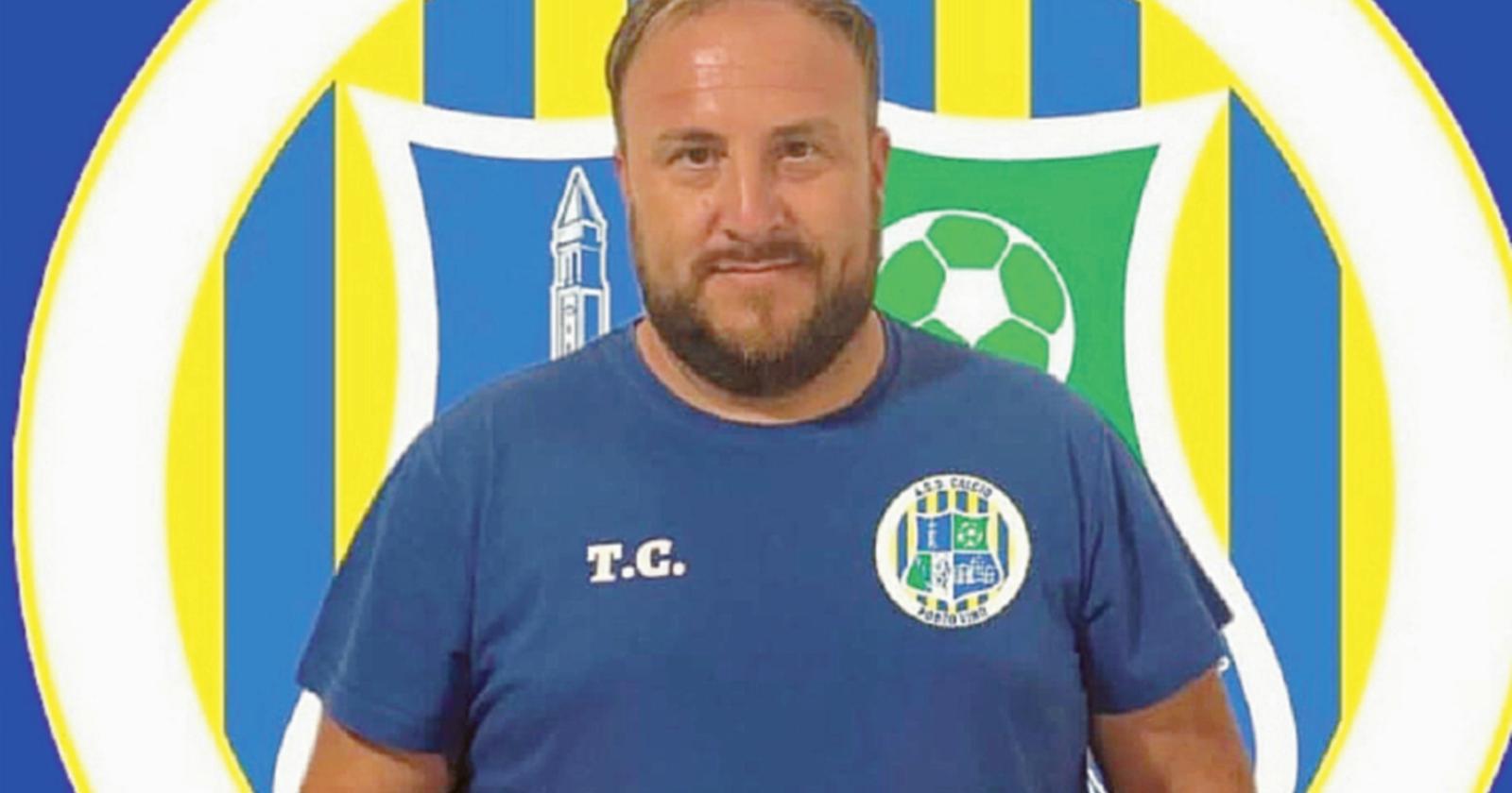 Stretta di mano con il Padova 