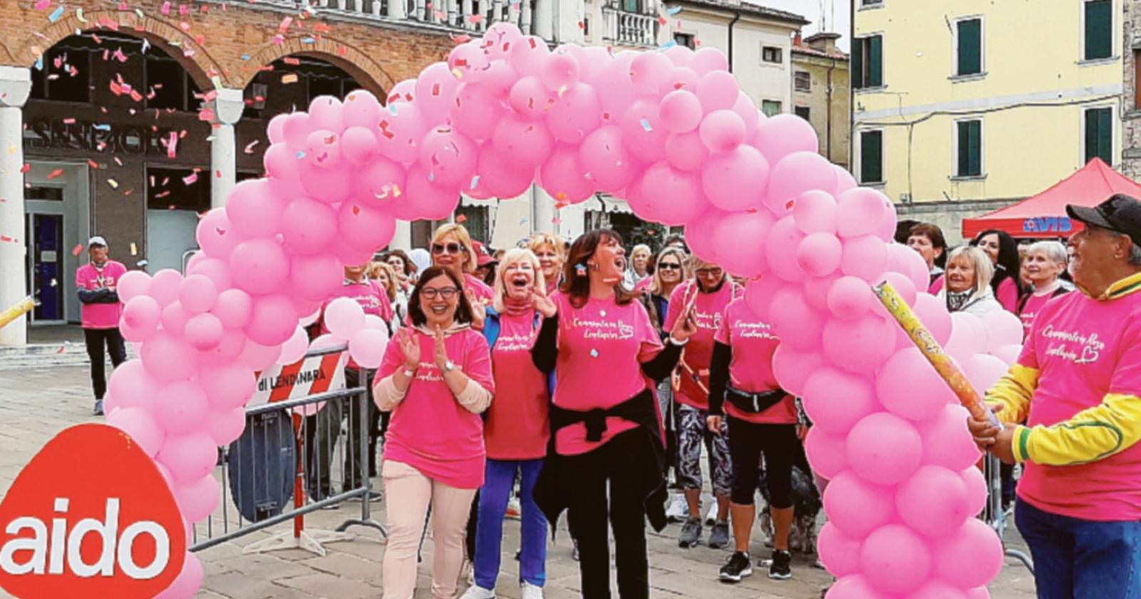 Maglie rosa di corsa in centro