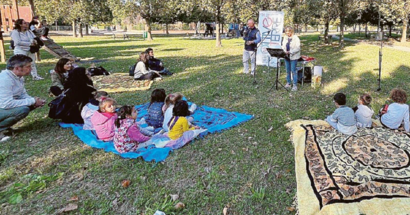 Dan Brown in scena al parco
