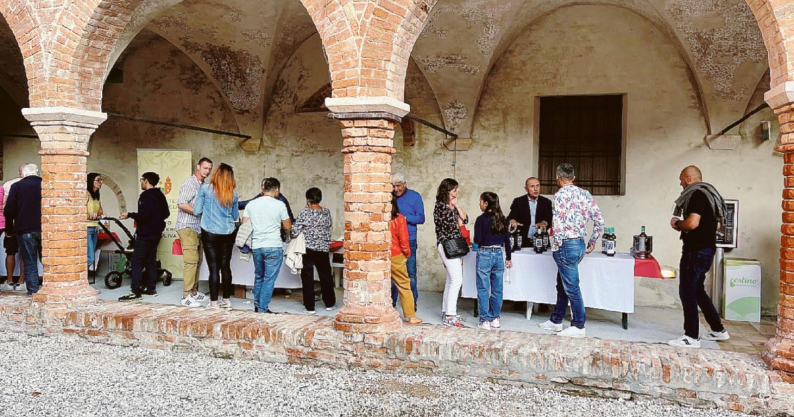 “Calici”, il bicchiere è pieno
