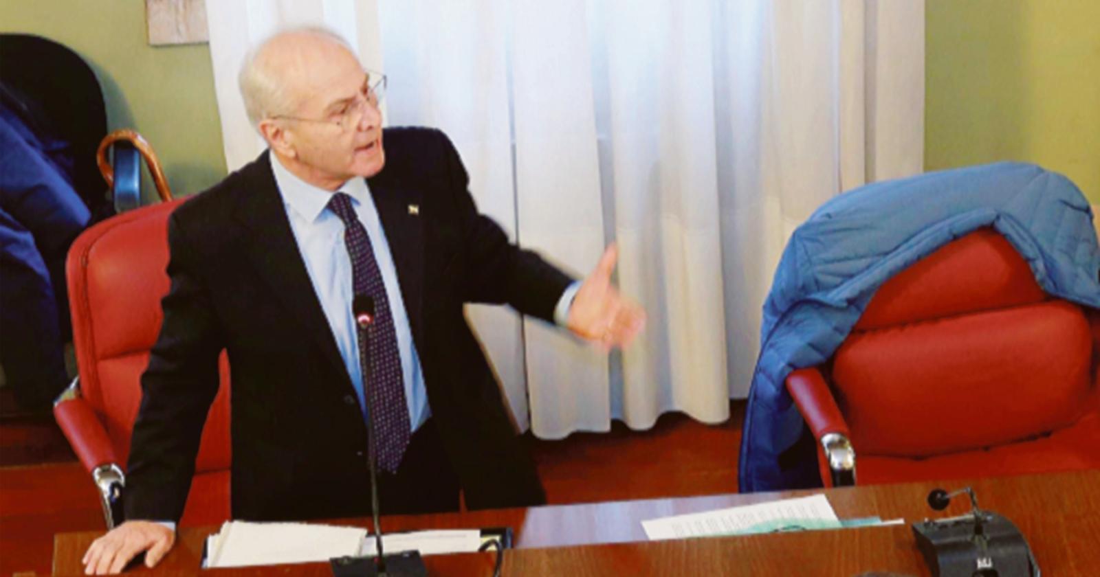 Ecoambiente: “Basta giochi sulle partecipate”
