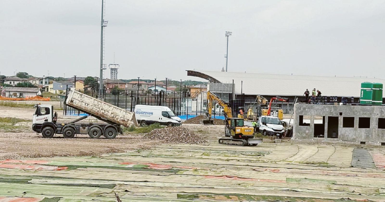 Ex Soceic: le ruspe sono in azione