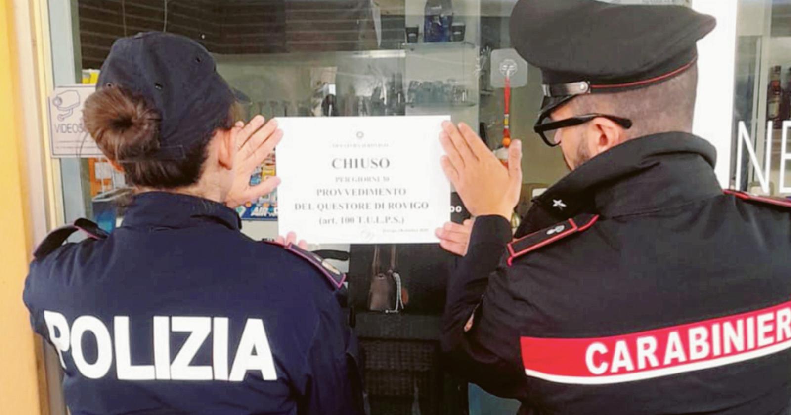 Non dice nulla e resta in carcere