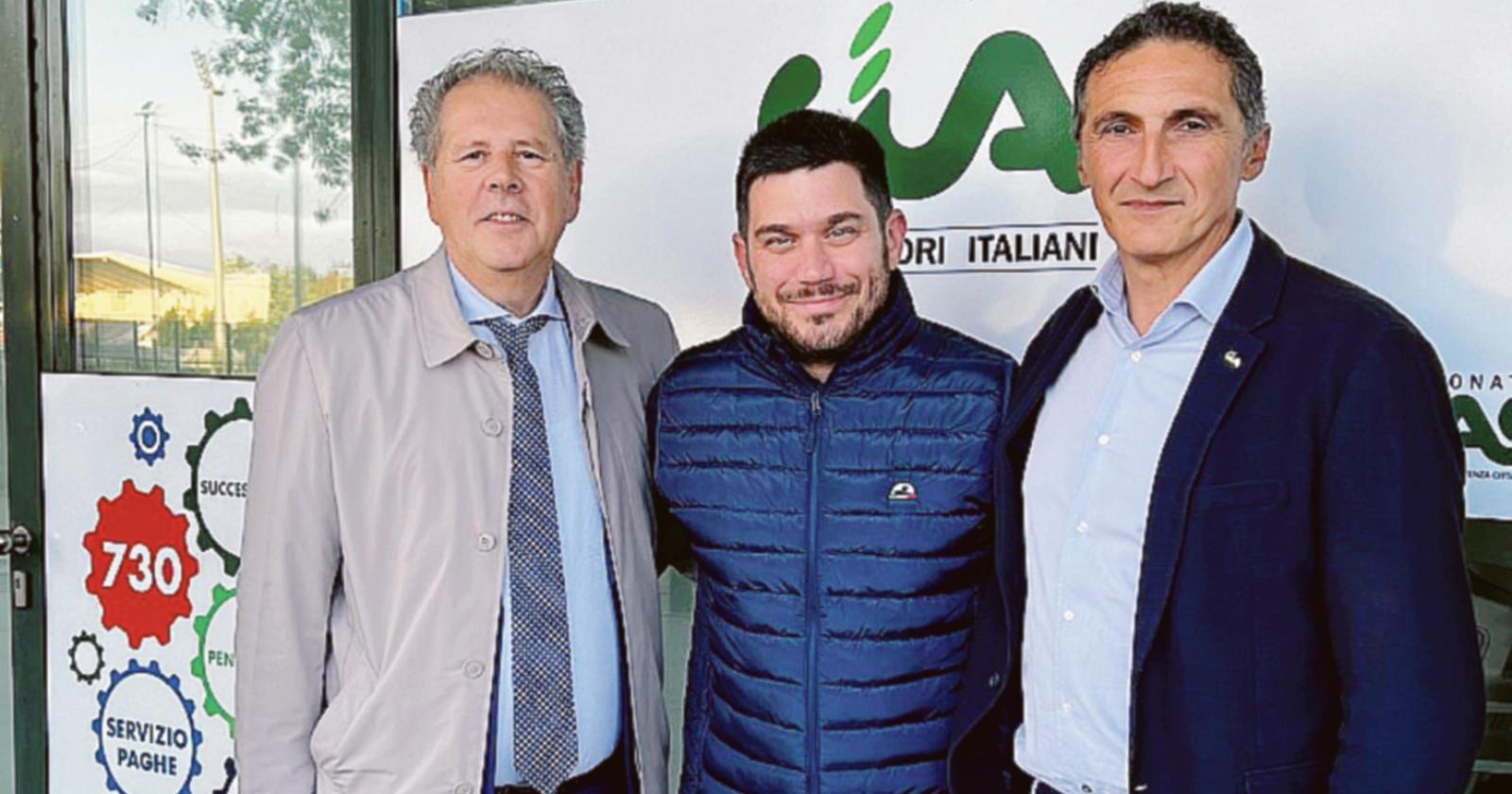 Corte Benetti issa Bandiera verde