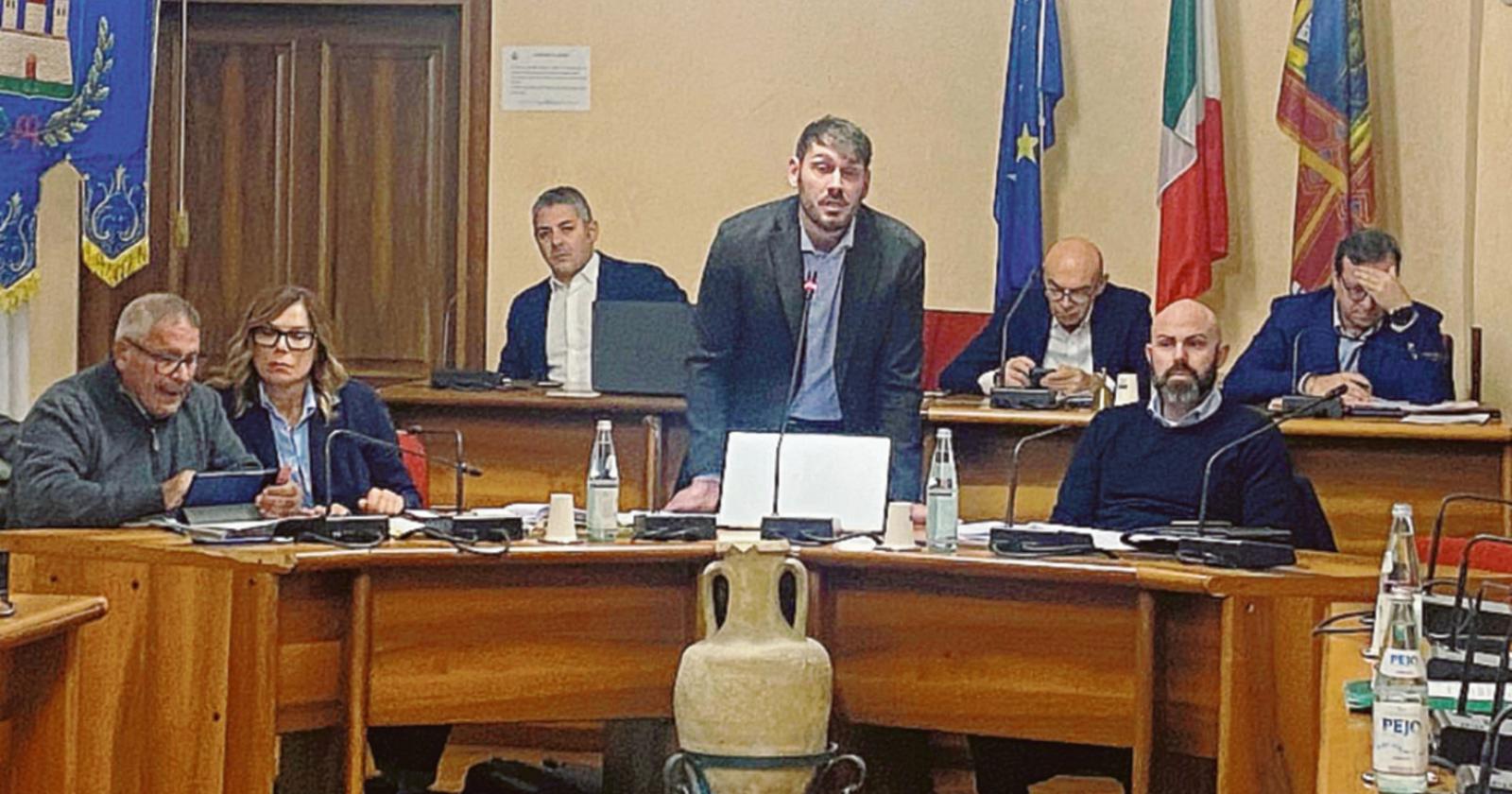 Ok alla variante: “La città cresce”