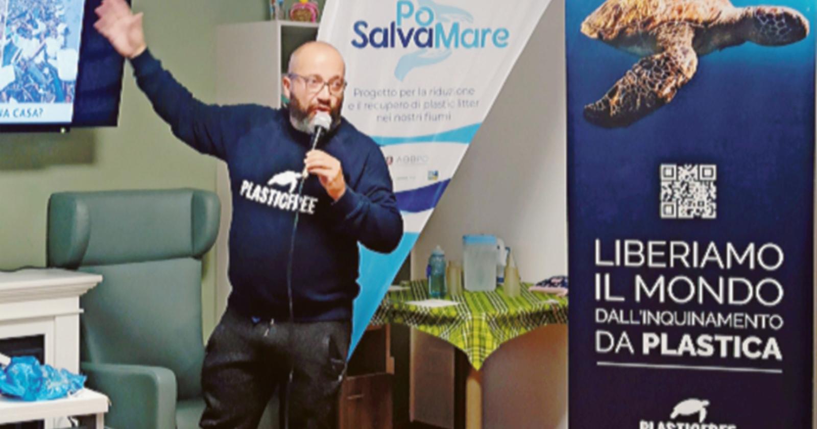 Plastic Free dialoga con anziani e bimbi