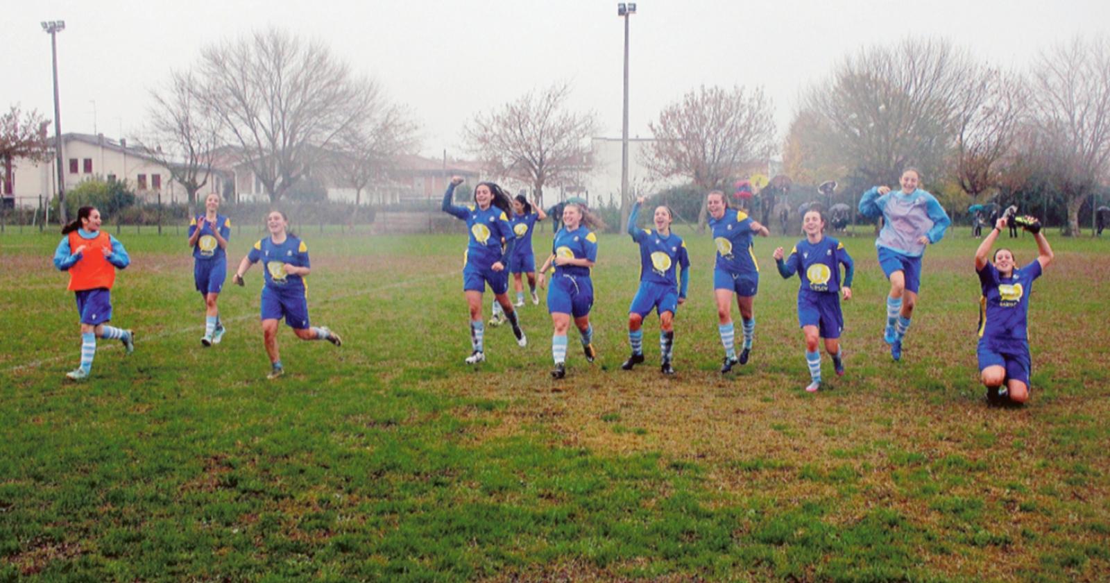 Il Duomo batte anche la pioggia