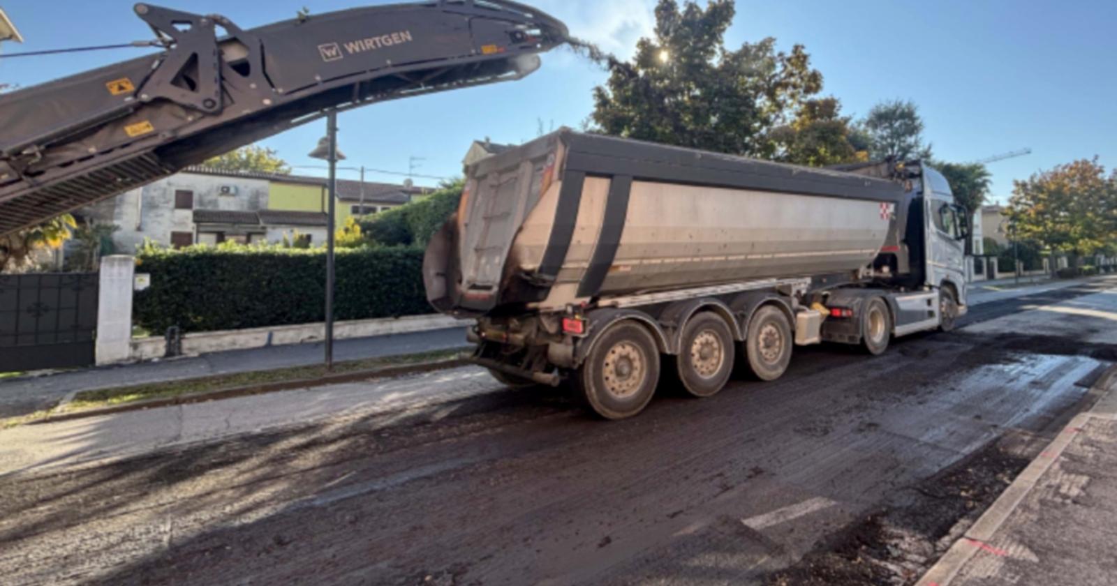 Asfaltatura finita mancano solo le strisce