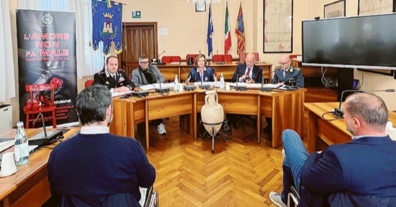 Vertice con i sindaci contro i furti