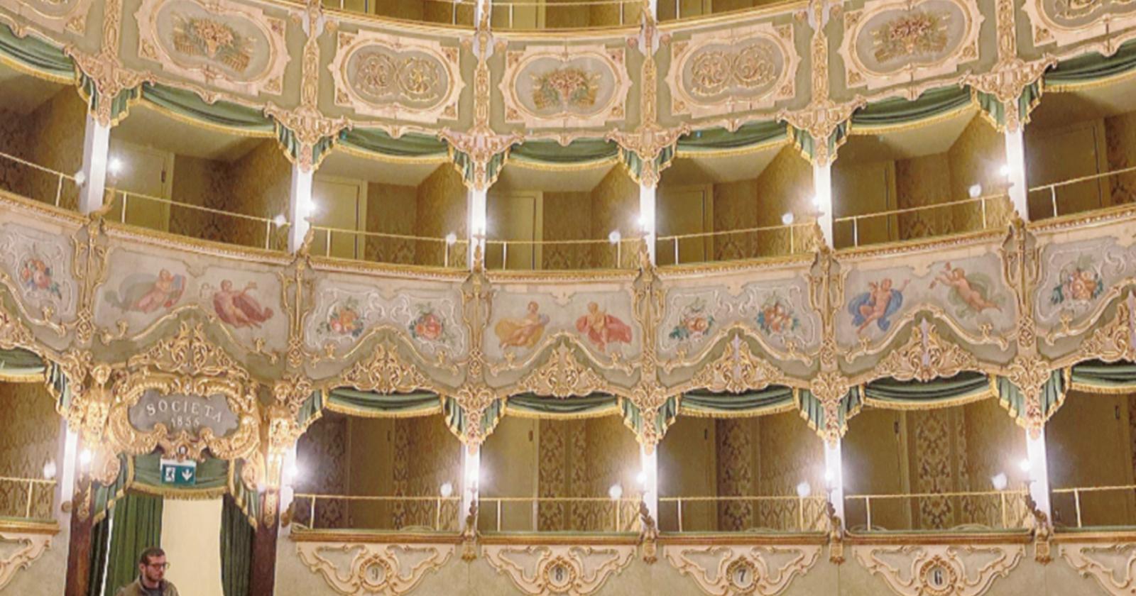 L’assaggiatrice è sul palco