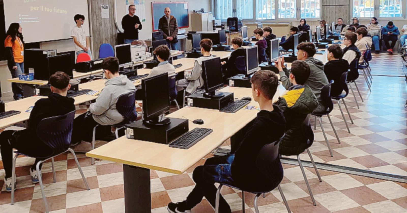 Scuola aperta, boom di giovani