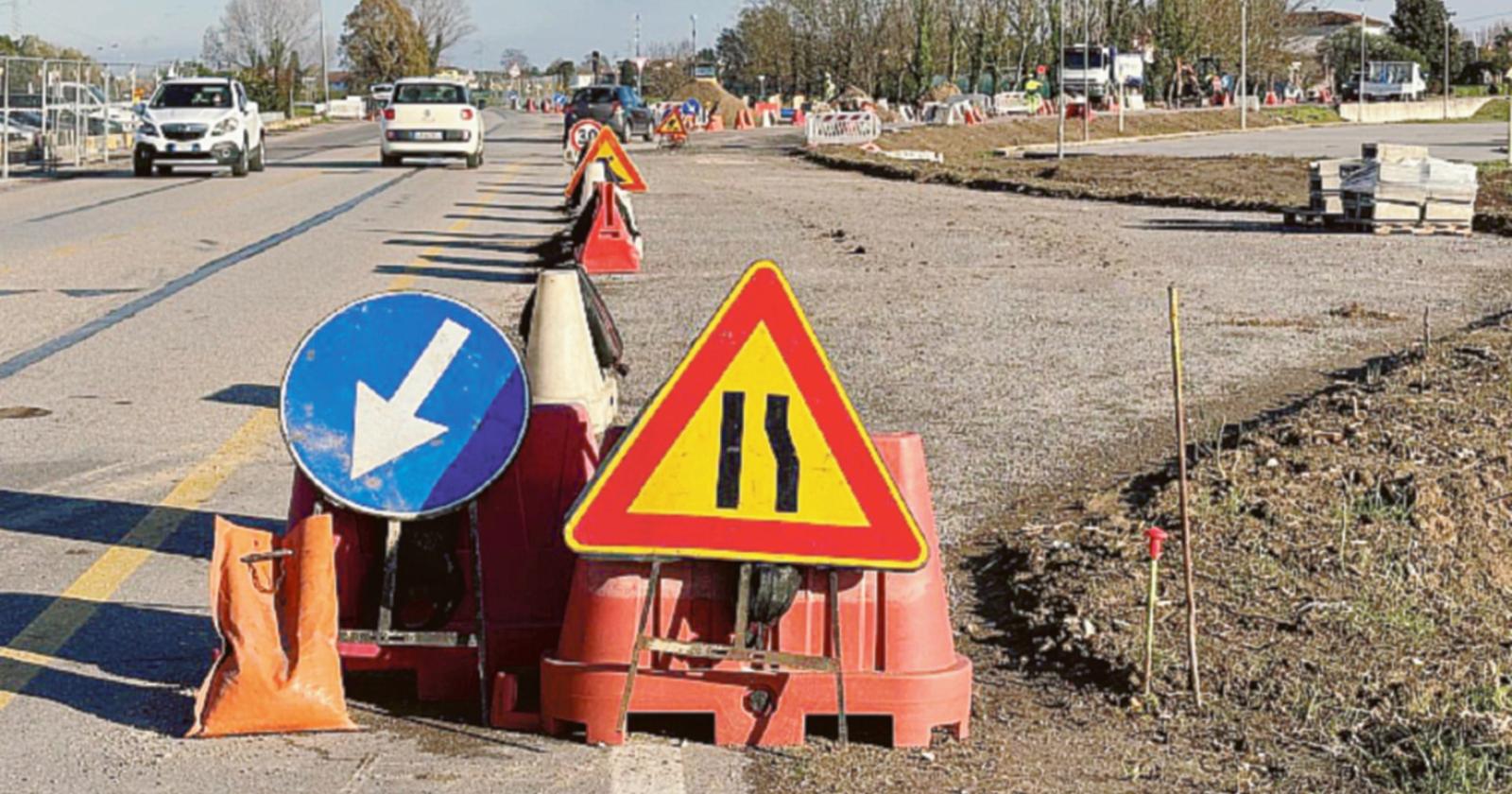 “Cantiere invisibile al buio”