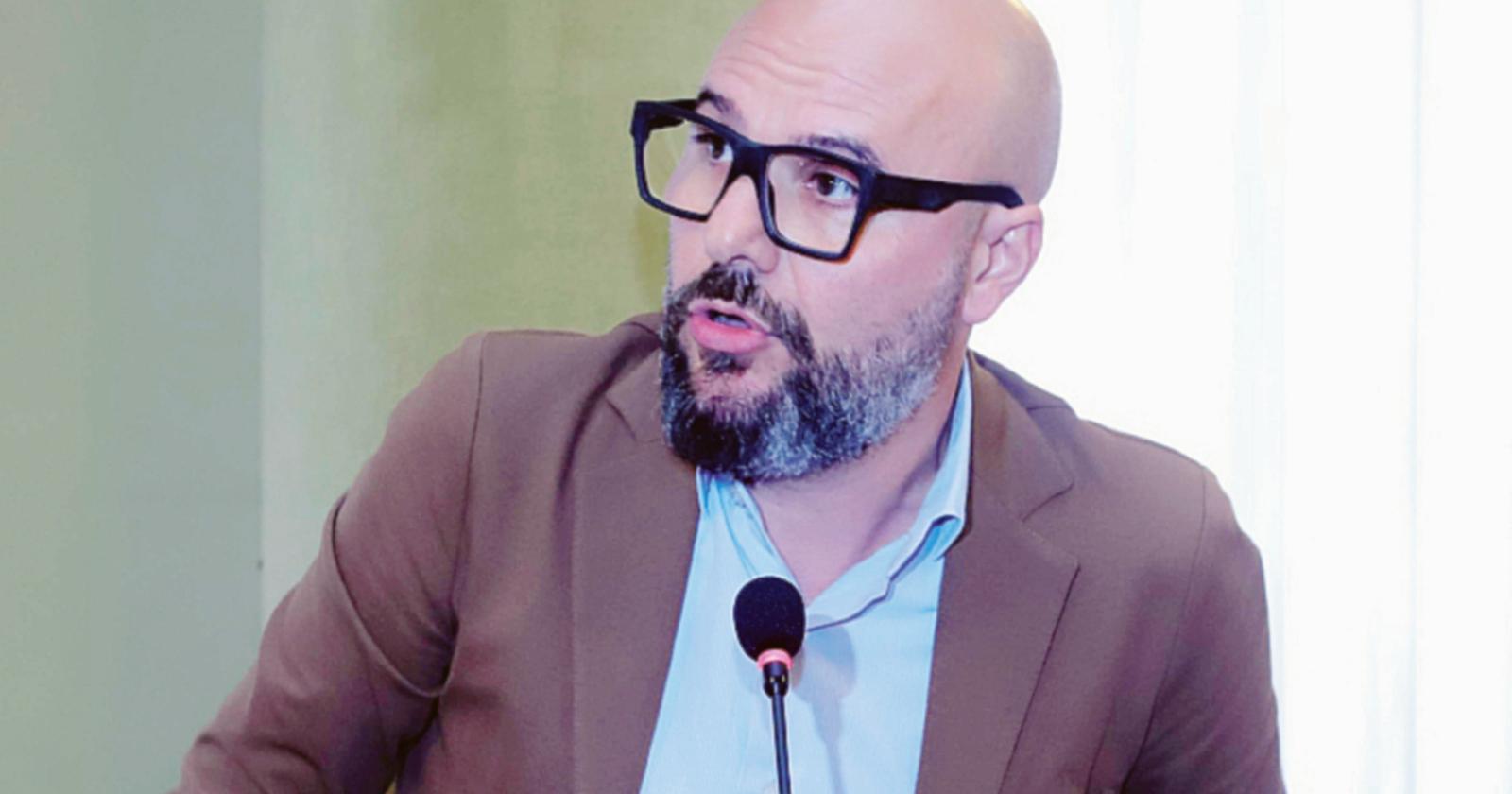 “Dipinti come un non luogo”