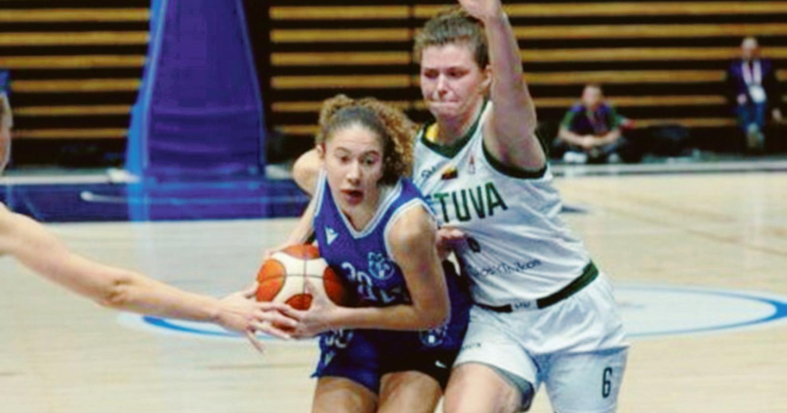 Cecilia non teme il palcoscenico