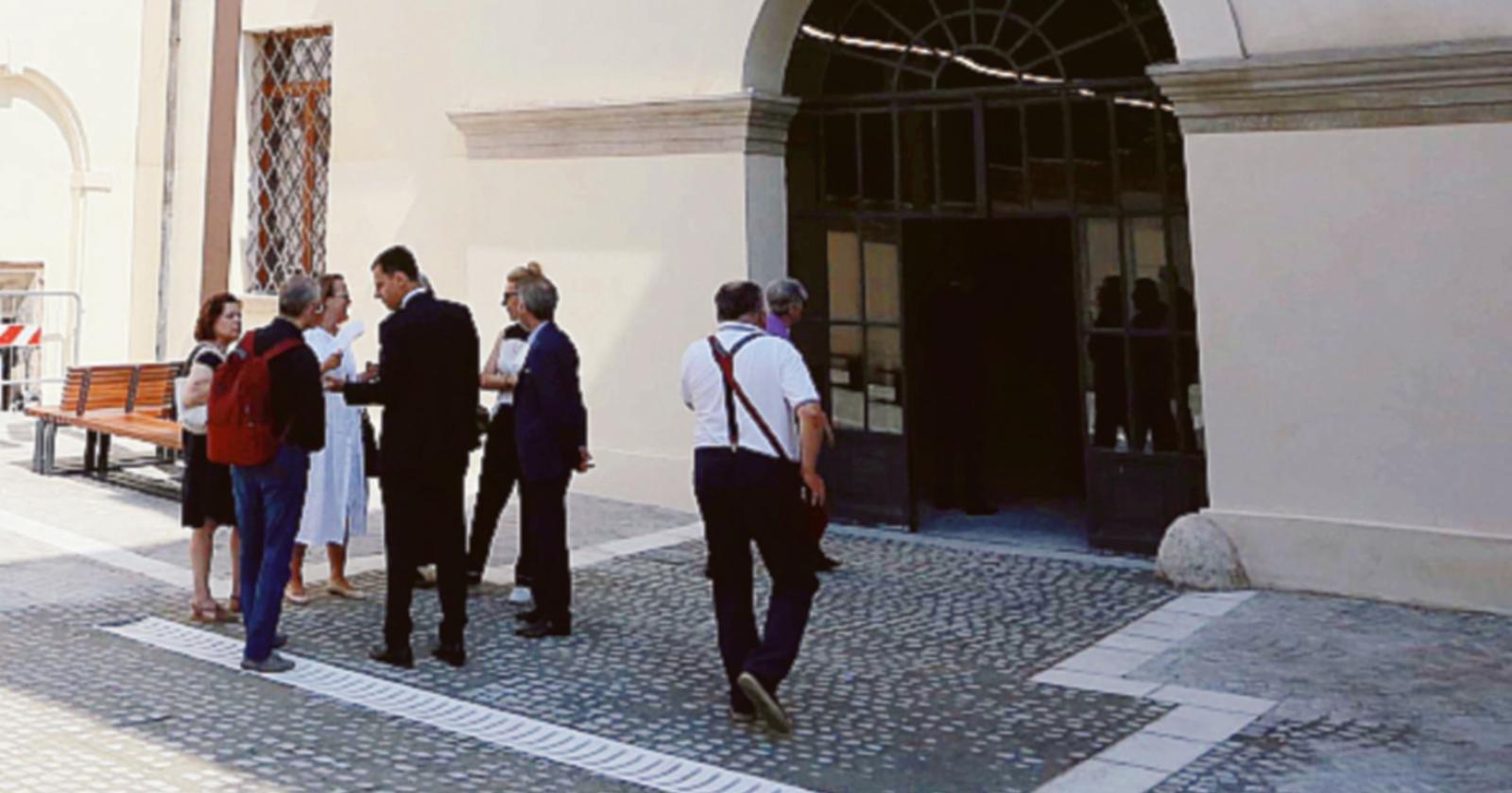 Il tavolo con le autorità al Cur