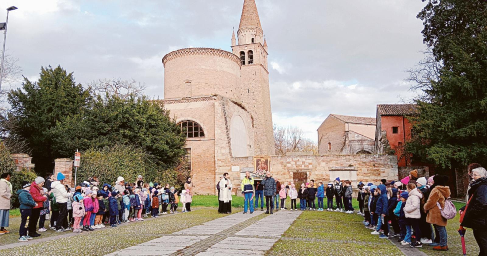 Il paese celebra il culto mariano