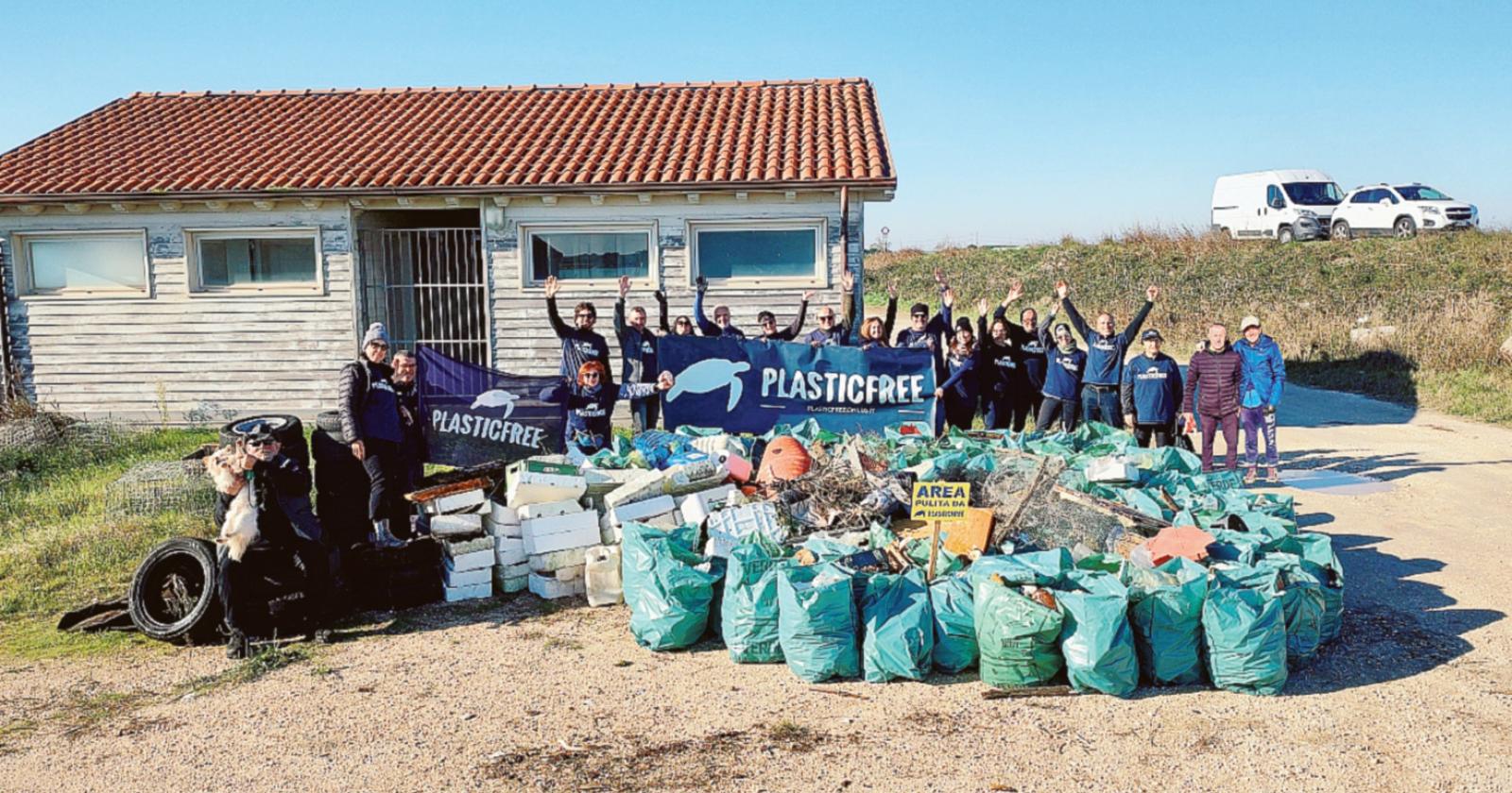 Una tonnellata di rifiuti in meno