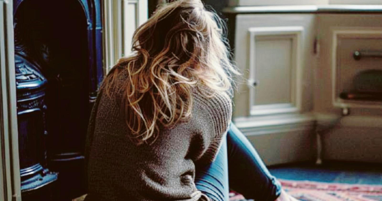 “Le impediva pure di dormire”