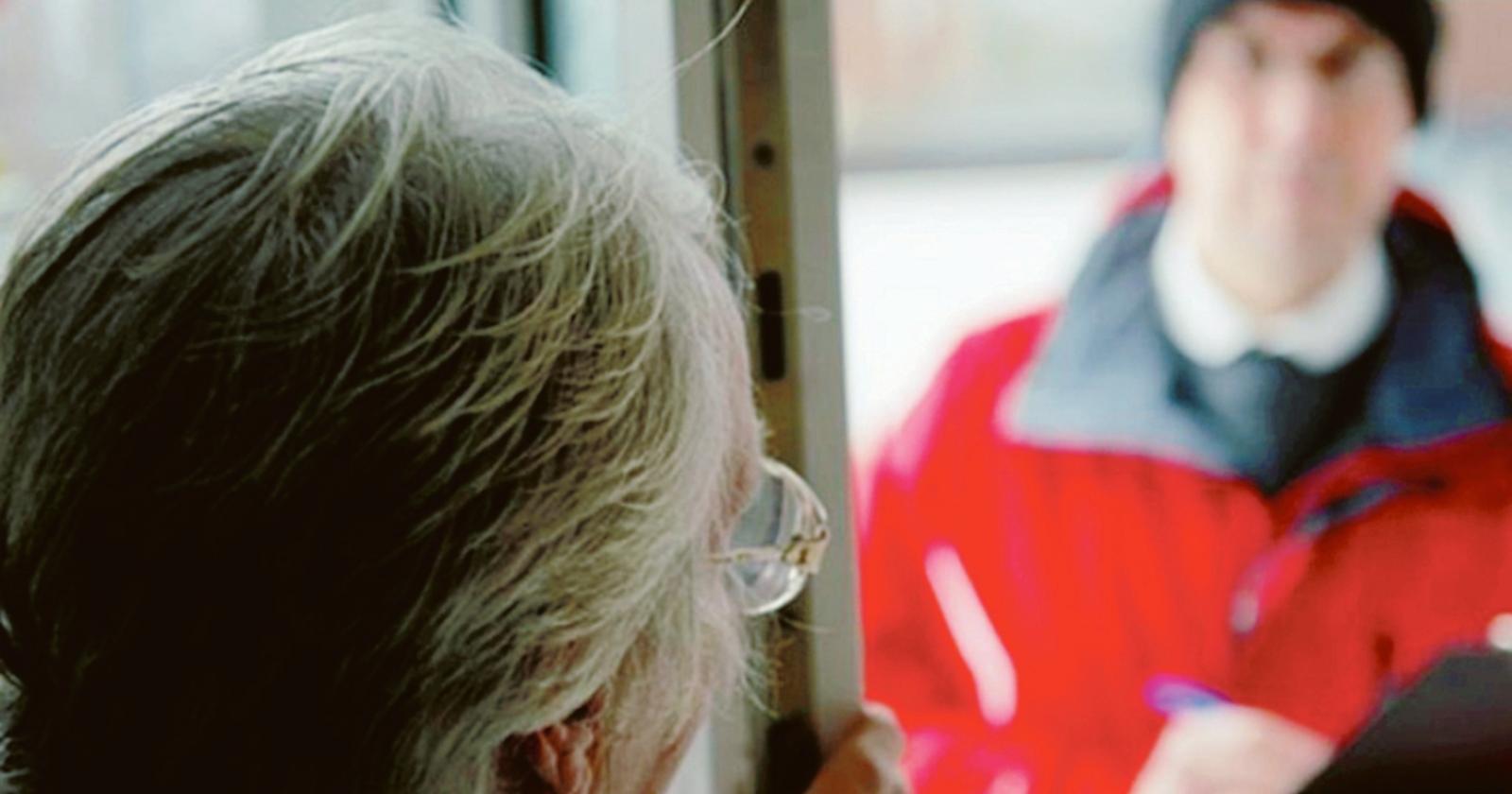 Truffe e furti agli anziani, è allarme vero