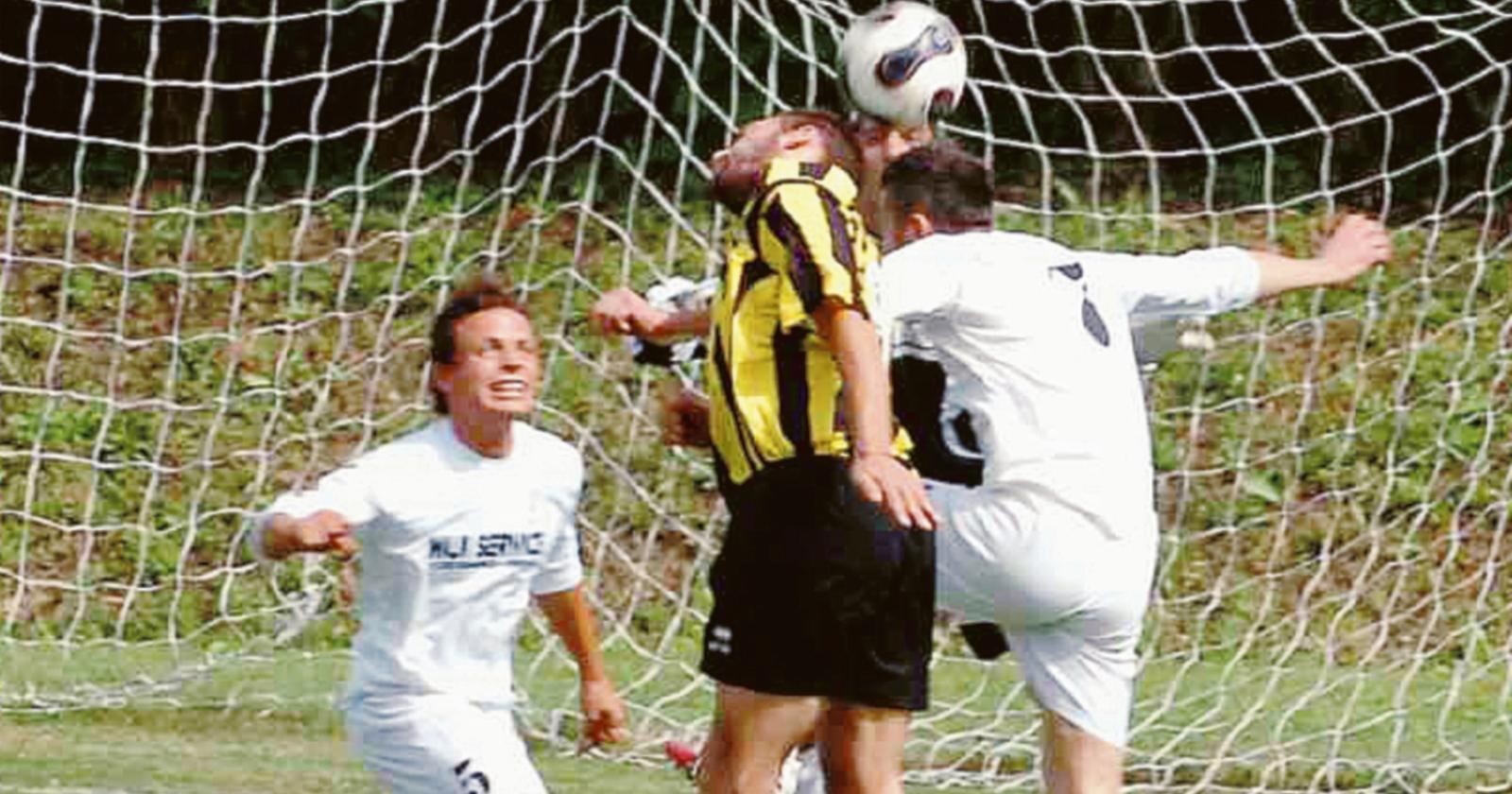 “Basta bestemmie in campo”