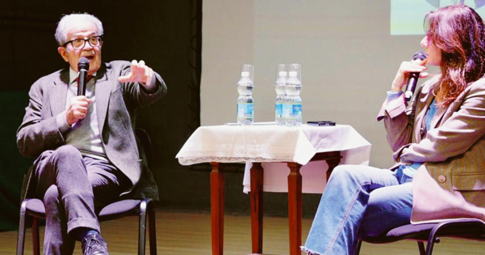 Arriva Prodi: “Tornare a coinvolgere i cittadini”